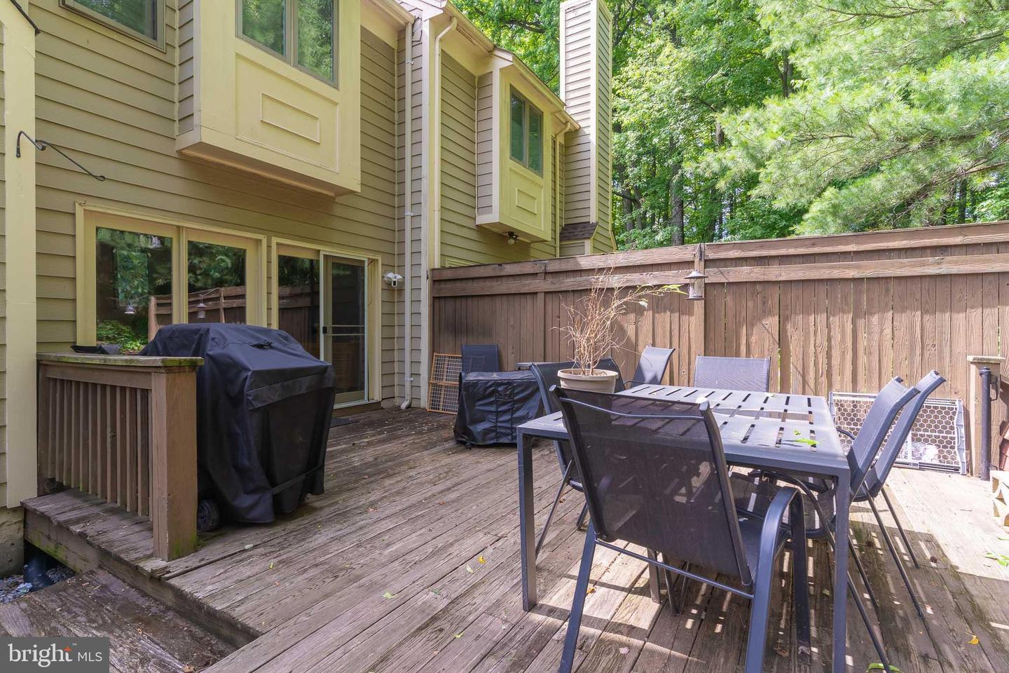 4007 LAKE GLEN RD, FAIRFAX, Virginia 22033, 3 Bedrooms Bedrooms, ,3 BathroomsBathrooms,Residential,For sale,4007 LAKE GLEN RD,VAFX2244328 MLS # VAFX2244328