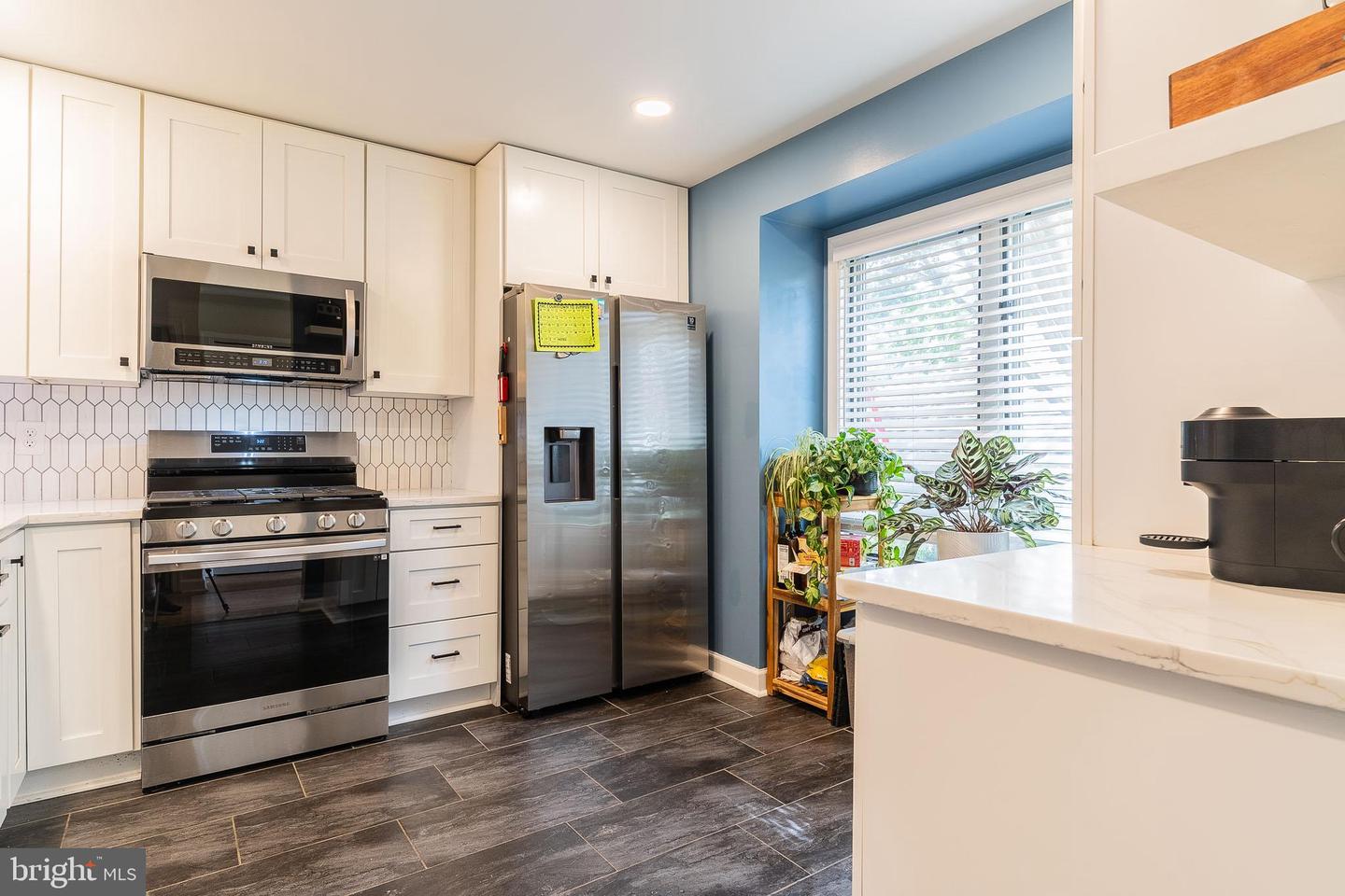 4007 LAKE GLEN RD, FAIRFAX, Virginia 22033, 3 Bedrooms Bedrooms, ,3 BathroomsBathrooms,Residential,For sale,4007 LAKE GLEN RD,VAFX2244328 MLS # VAFX2244328