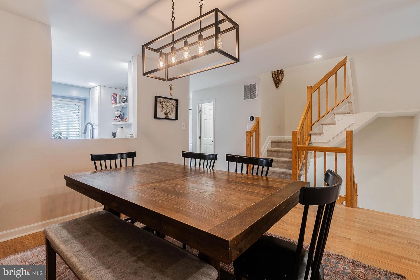 4007 LAKE GLEN RD, FAIRFAX, Virginia 22033, 3 Bedrooms Bedrooms, ,3 BathroomsBathrooms,Residential,For sale,4007 LAKE GLEN RD,VAFX2244328 MLS # VAFX2244328
