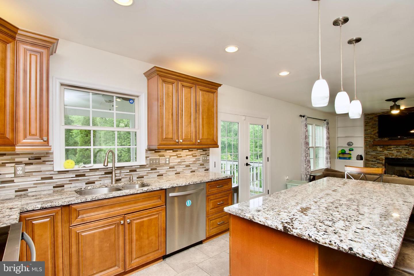 8919 KIGER ST, LORTON, Virginia 22079, 5 Bedrooms Bedrooms, ,3 BathroomsBathrooms,Residential,For sale,8919 KIGER ST,VAFX2244118 MLS # VAFX2244118