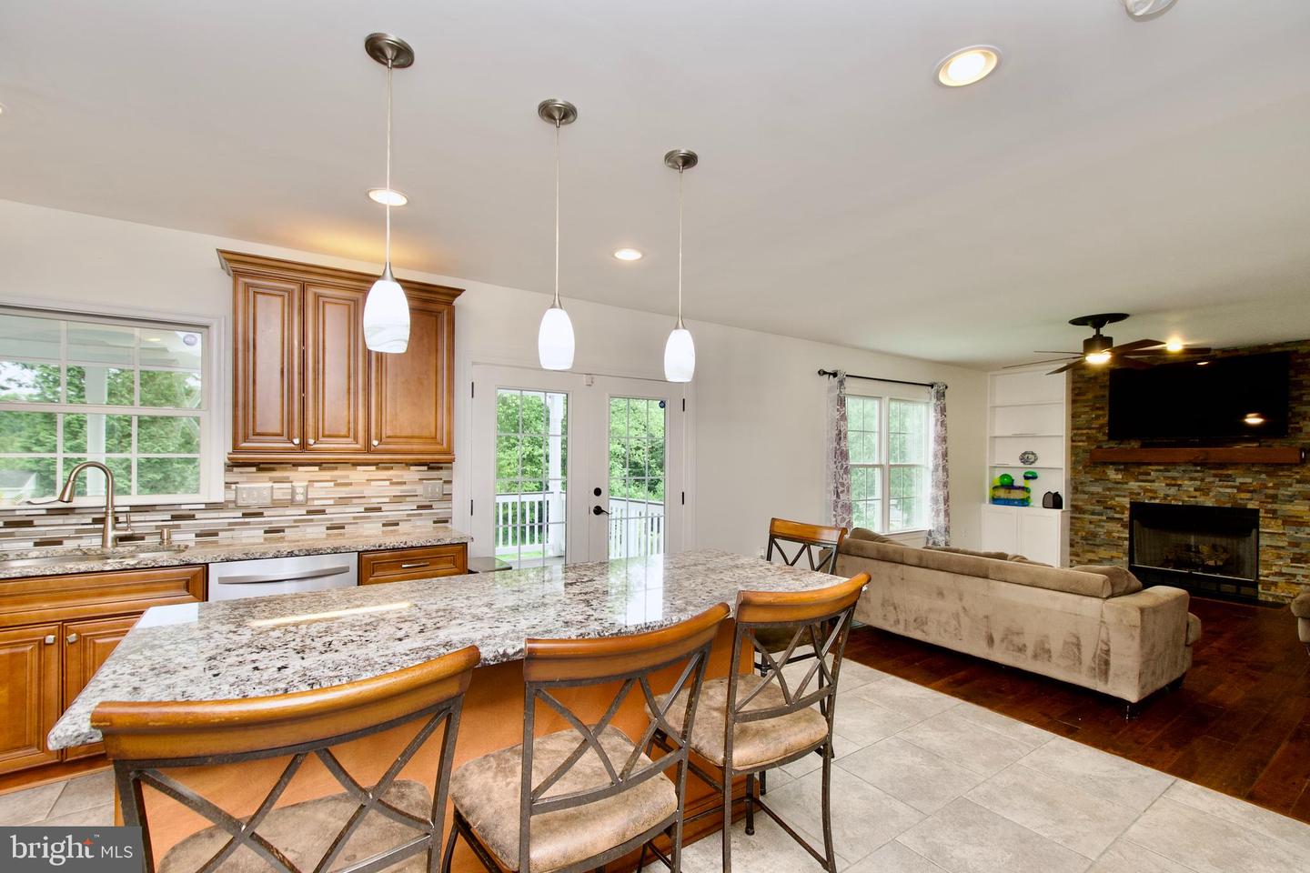 8919 KIGER ST, LORTON, Virginia 22079, 5 Bedrooms Bedrooms, ,3 BathroomsBathrooms,Residential,For sale,8919 KIGER ST,VAFX2244118 MLS # VAFX2244118