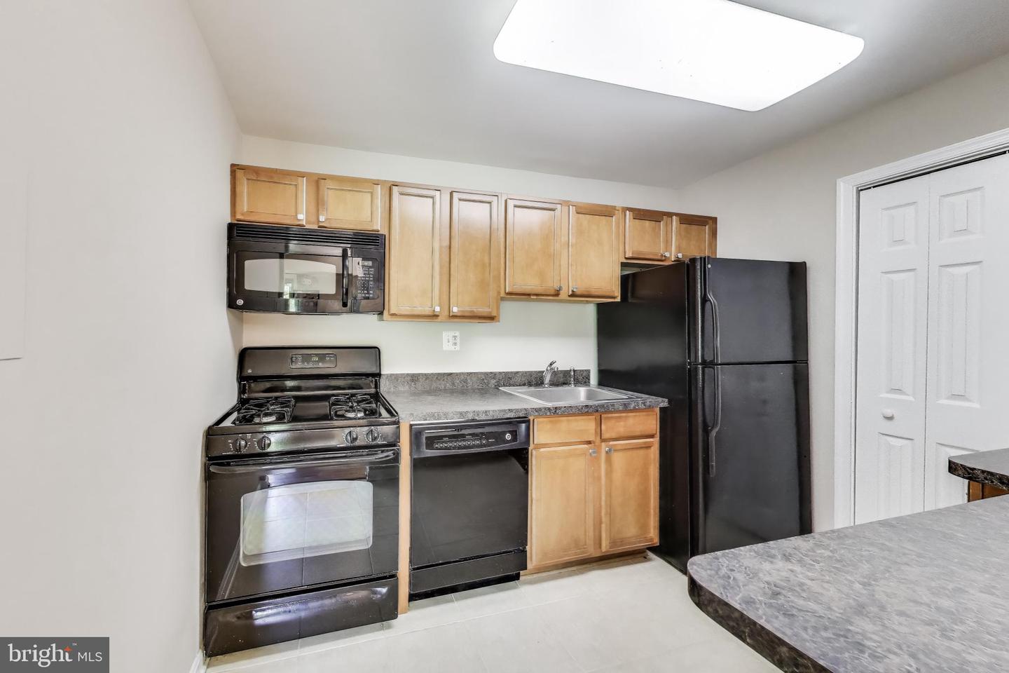 12654 DARA DR #102, WOODBRIDGE, Virginia 22192, 2 Bedrooms Bedrooms, ,1 BathroomBathrooms,Residential,For sale,12654 DARA DR #102,VAPW2095846 MLS # VAPW2095846