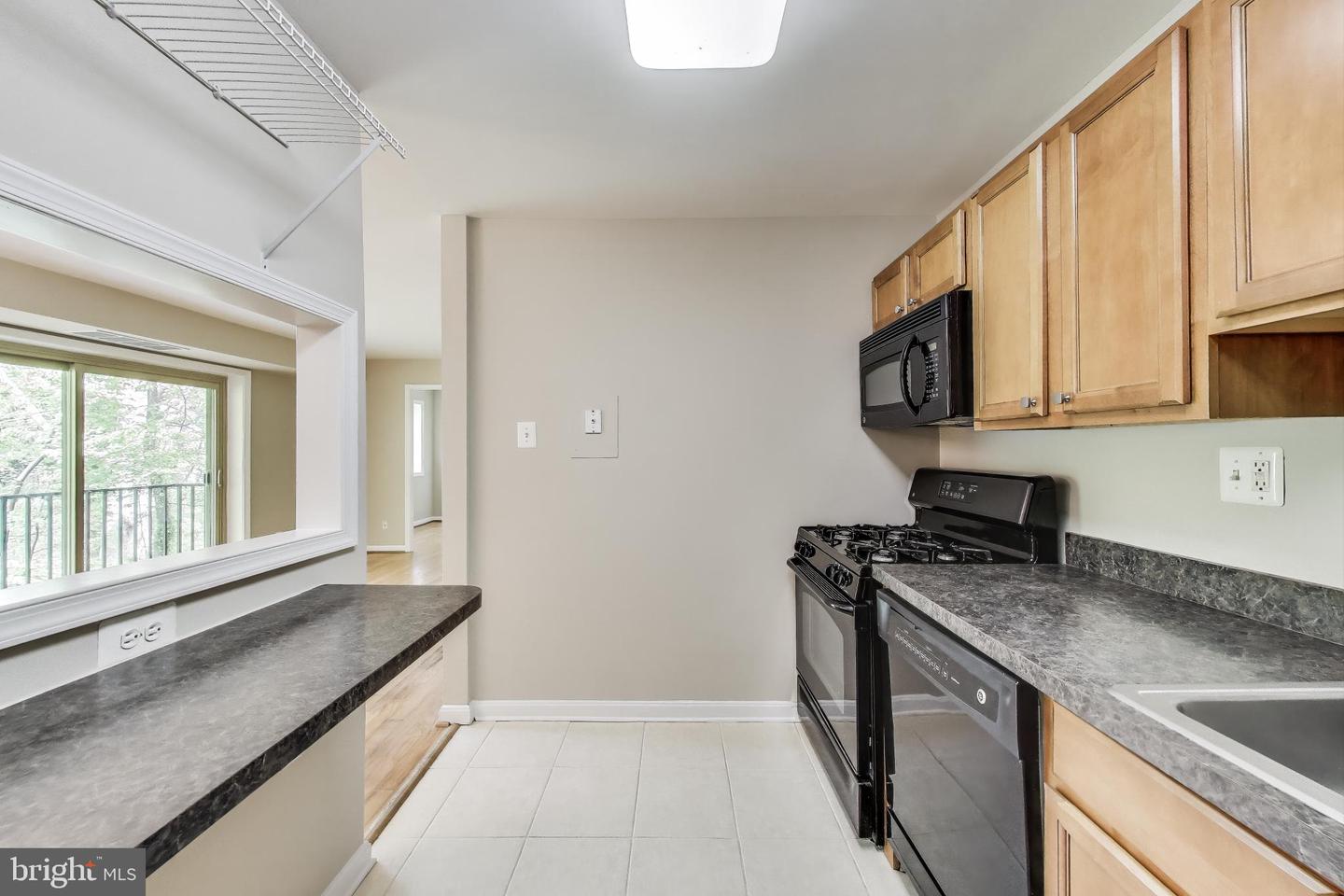12654 DARA DR #102, WOODBRIDGE, Virginia 22192, 2 Bedrooms Bedrooms, ,1 BathroomBathrooms,Residential,For sale,12654 DARA DR #102,VAPW2095846 MLS # VAPW2095846