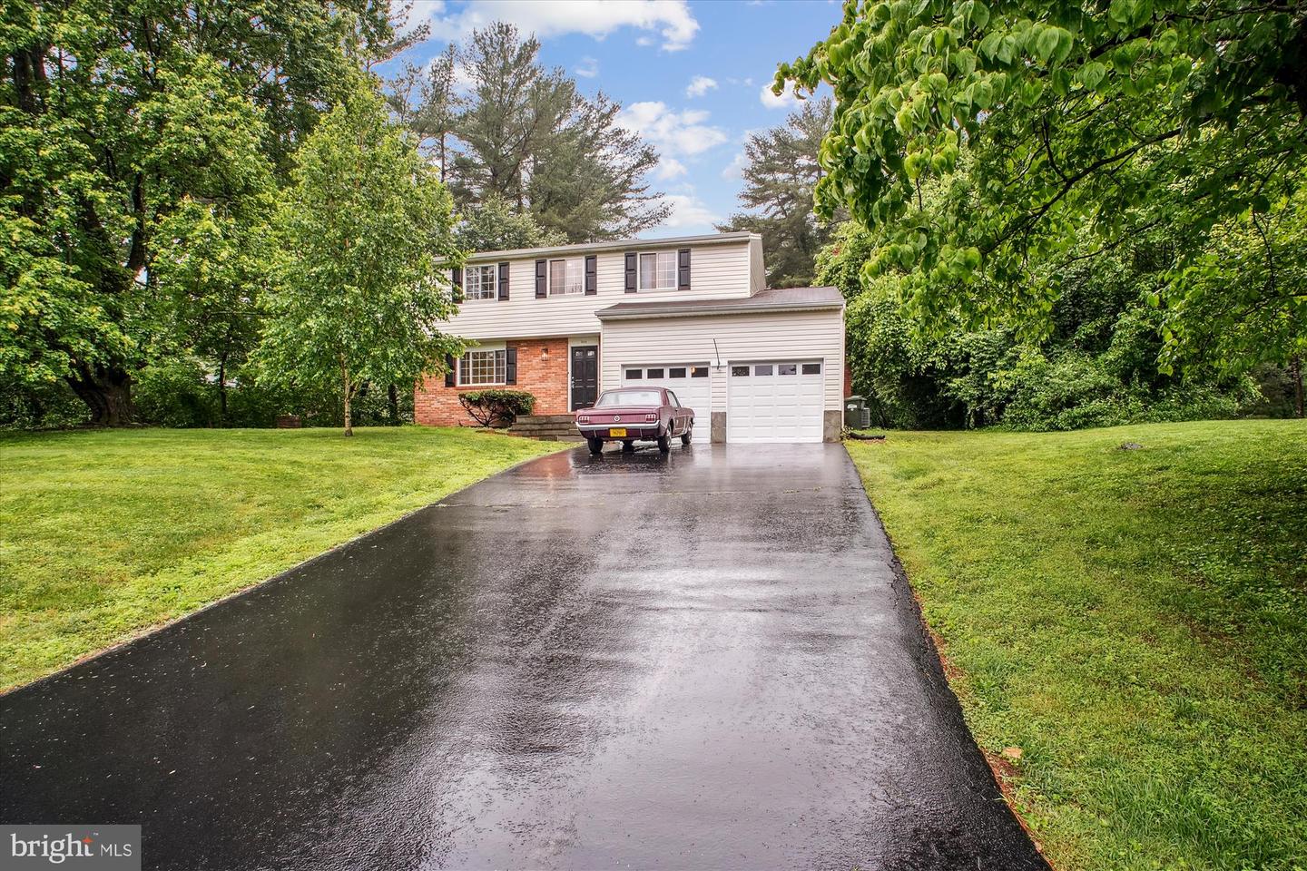 944 WAR ADMIRAL ST, GREAT FALLS, Virginia 22066, 4 Bedrooms Bedrooms, ,2 BathroomsBathrooms,Residential,For sale,944 WAR ADMIRAL ST,VAFX2244224 MLS # VAFX2244224