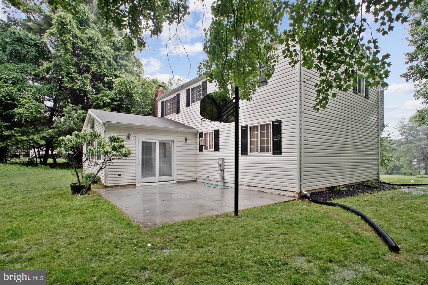 944 WAR ADMIRAL ST, GREAT FALLS, Virginia 22066, 4 Bedrooms Bedrooms, ,2 BathroomsBathrooms,Residential,For sale,944 WAR ADMIRAL ST,VAFX2244224 MLS # VAFX2244224