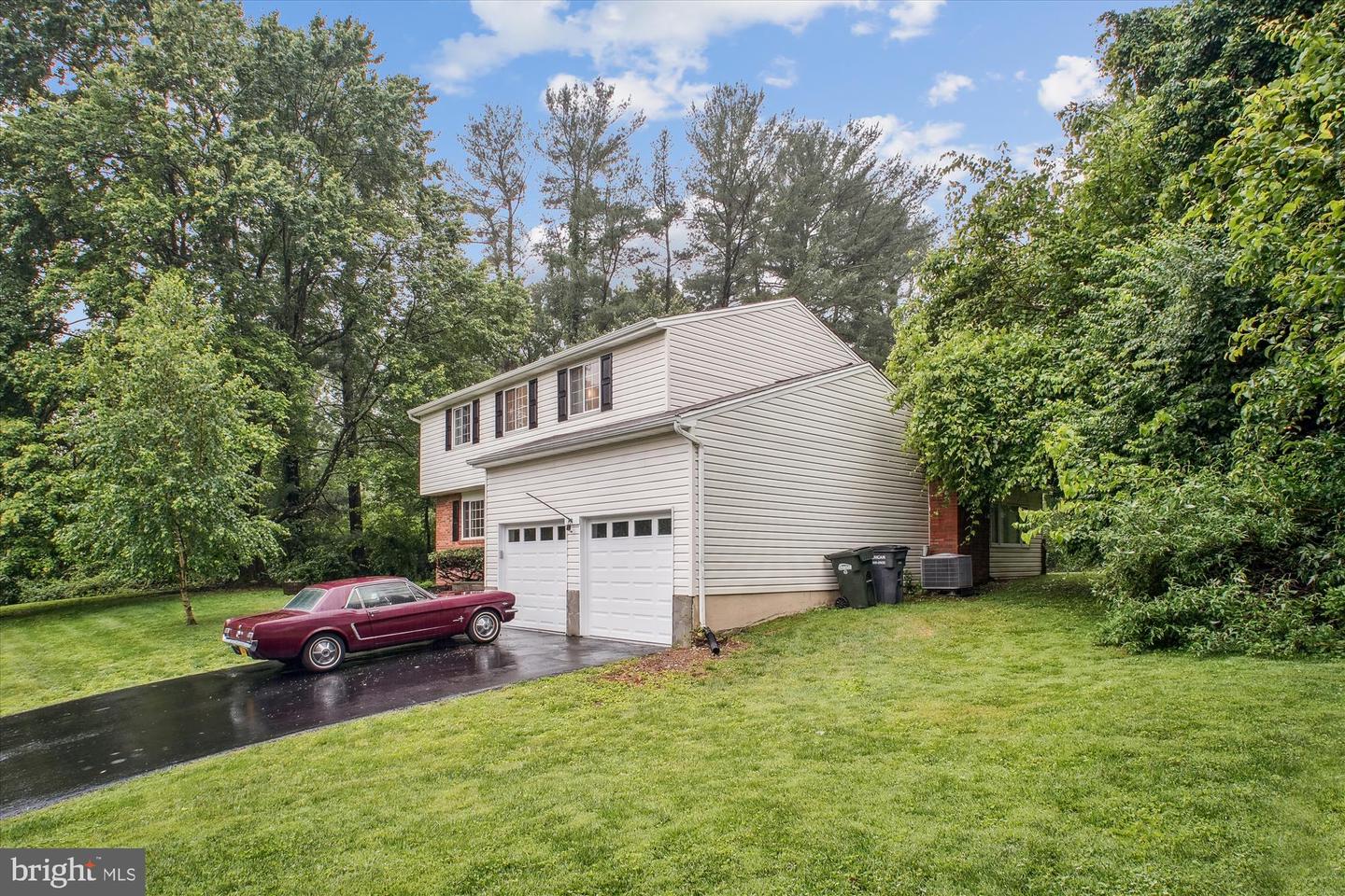 944 WAR ADMIRAL ST, GREAT FALLS, Virginia 22066, 4 Bedrooms Bedrooms, ,2 BathroomsBathrooms,Residential,For sale,944 WAR ADMIRAL ST,VAFX2244224 MLS # VAFX2244224