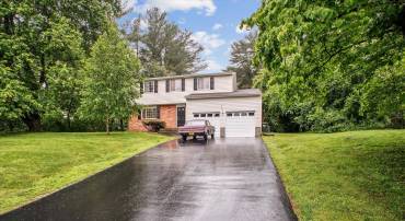 944 WAR ADMIRAL ST, GREAT FALLS, Virginia 22066, 4 Bedrooms Bedrooms, ,2 BathroomsBathrooms,Residential,For sale,944 WAR ADMIRAL ST,VAFX2244224 MLS # VAFX2244224