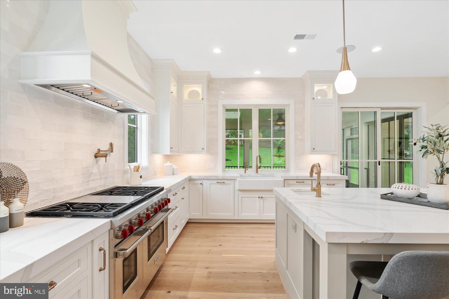 6613 BYRNES DR, MCLEAN, Virginia 22101, 7 Bedrooms Bedrooms, ,7 BathroomsBathrooms,Residential,For sale,6613 BYRNES DR,VAFX2244230 MLS # VAFX2244230