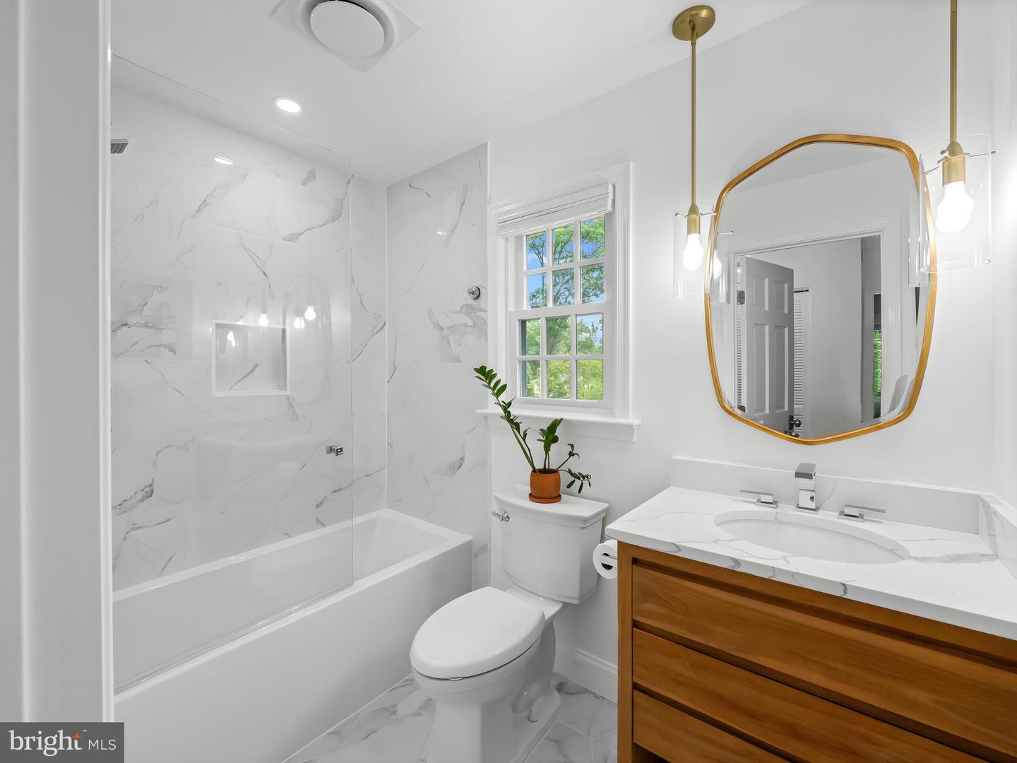 9103 CHICKAWANE CT, ALEXANDRIA, Virginia 22309, 4 Bedrooms Bedrooms, ,2 BathroomsBathrooms,Residential,For sale,9103 CHICKAWANE CT,VAFX2244248 MLS # VAFX2244248