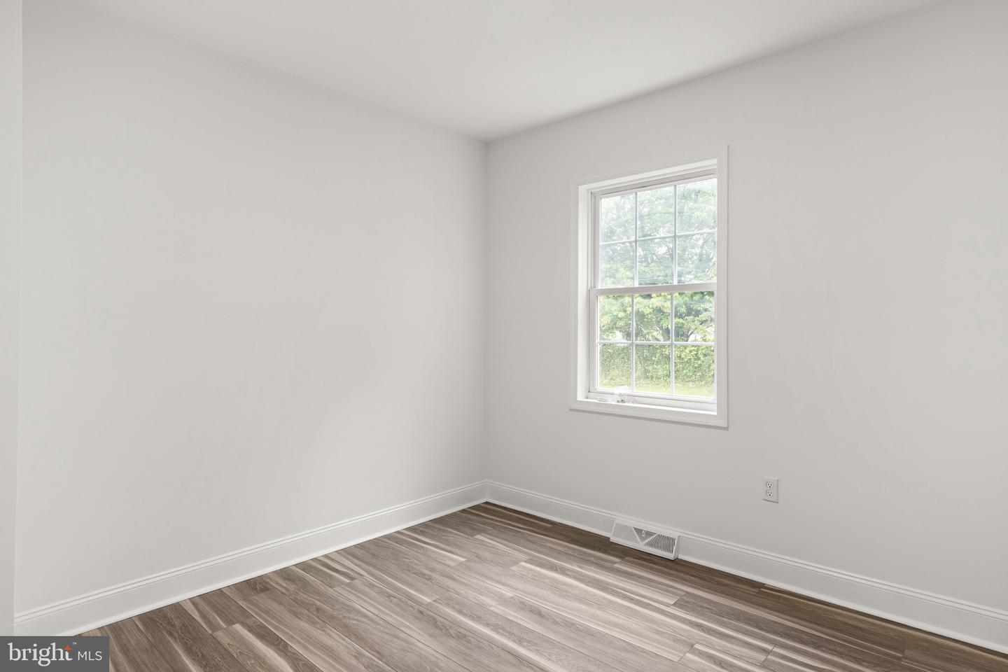1164 FAIRFAX PIKE, WHITE POST, Virginia 22663, 3 Bedrooms Bedrooms, ,2 BathroomsBathrooms,Residential,For sale,1164 FAIRFAX PIKE,VAFV2034544 MLS # VAFV2034544