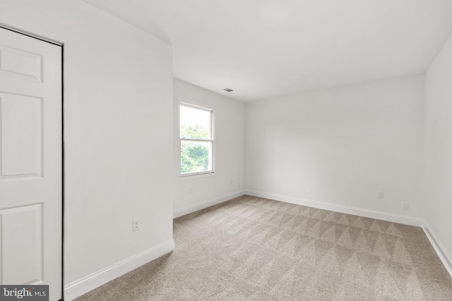 1164 FAIRFAX PIKE, WHITE POST, Virginia 22663, 3 Bedrooms Bedrooms, ,2 BathroomsBathrooms,Residential,For sale,1164 FAIRFAX PIKE,VAFV2034544 MLS # VAFV2034544