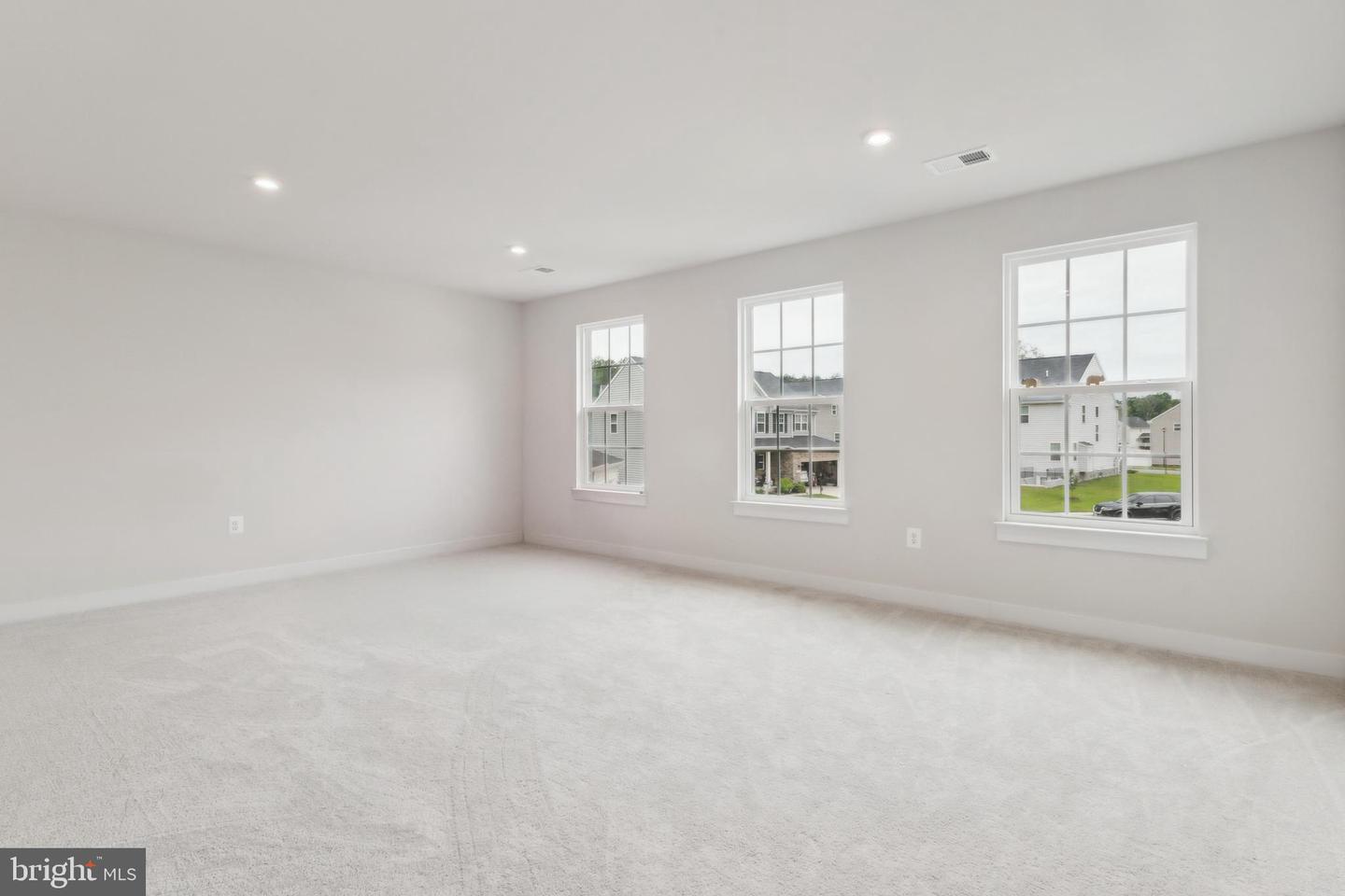 121 MOUNTAIN PATH LN, STAFFORD, Virginia 22554, 5 Bedrooms Bedrooms, ,4 BathroomsBathrooms,Residential,For sale,121 MOUNTAIN PATH LN,VAST2039322 MLS # VAST2039322