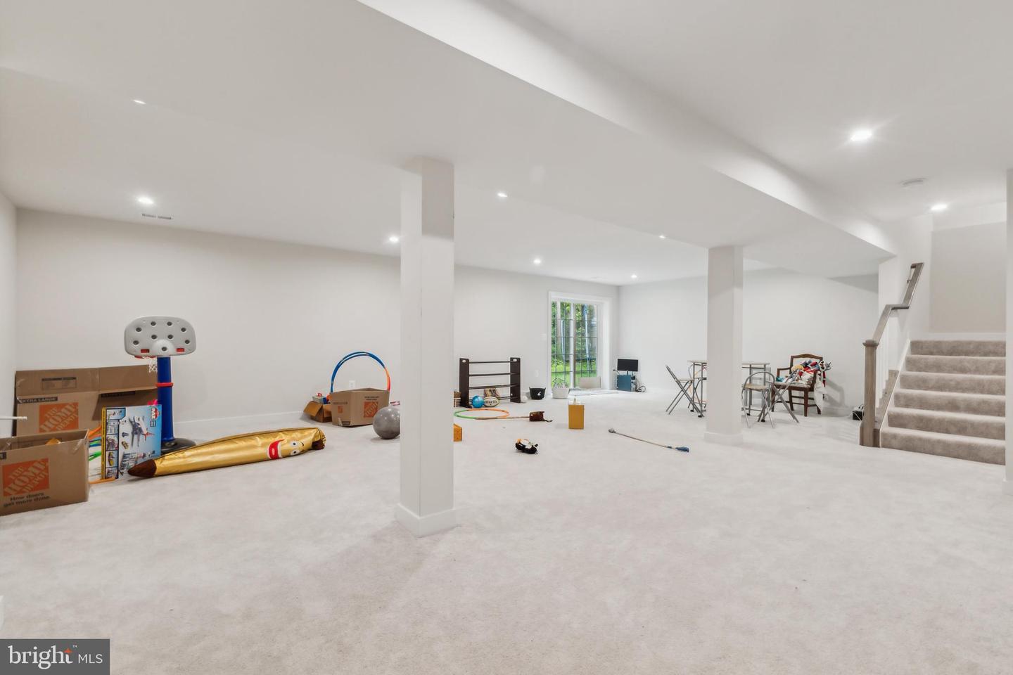 121 MOUNTAIN PATH LN, STAFFORD, Virginia 22554, 5 Bedrooms Bedrooms, ,4 BathroomsBathrooms,Residential,For sale,121 MOUNTAIN PATH LN,VAST2039322 MLS # VAST2039322