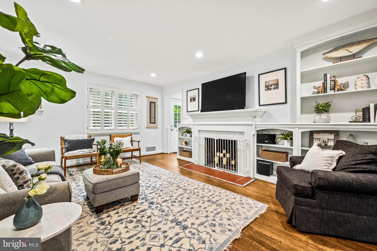 3311 CAMERON MILLS RD, ALEXANDRIA, Virginia 22302, 5 Bedrooms Bedrooms, 11 Rooms Rooms,4 BathroomsBathrooms,Residential,For sale,3311 CAMERON MILLS RD,VAAX2045890 MLS # VAAX2045890