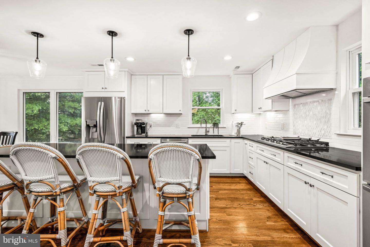 3311 CAMERON MILLS RD, ALEXANDRIA, Virginia 22302, 5 Bedrooms Bedrooms, 11 Rooms Rooms,4 BathroomsBathrooms,Residential,For sale,3311 CAMERON MILLS RD,VAAX2045890 MLS # VAAX2045890