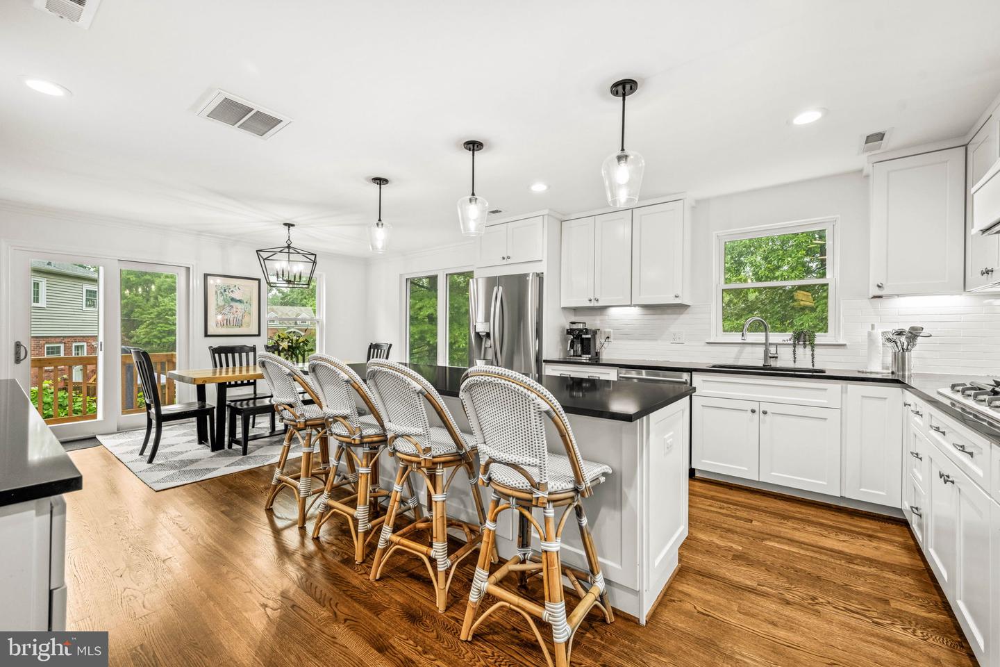 3311 CAMERON MILLS RD, ALEXANDRIA, Virginia 22302, 5 Bedrooms Bedrooms, 11 Rooms Rooms,4 BathroomsBathrooms,Residential,For sale,3311 CAMERON MILLS RD,VAAX2045890 MLS # VAAX2045890