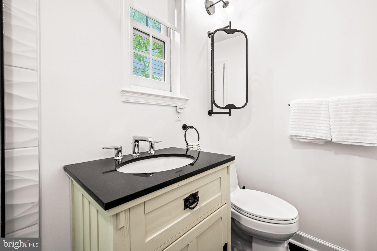 3311 CAMERON MILLS RD, ALEXANDRIA, Virginia 22302, 5 Bedrooms Bedrooms, 11 Rooms Rooms,4 BathroomsBathrooms,Residential,For sale,3311 CAMERON MILLS RD,VAAX2045890 MLS # VAAX2045890