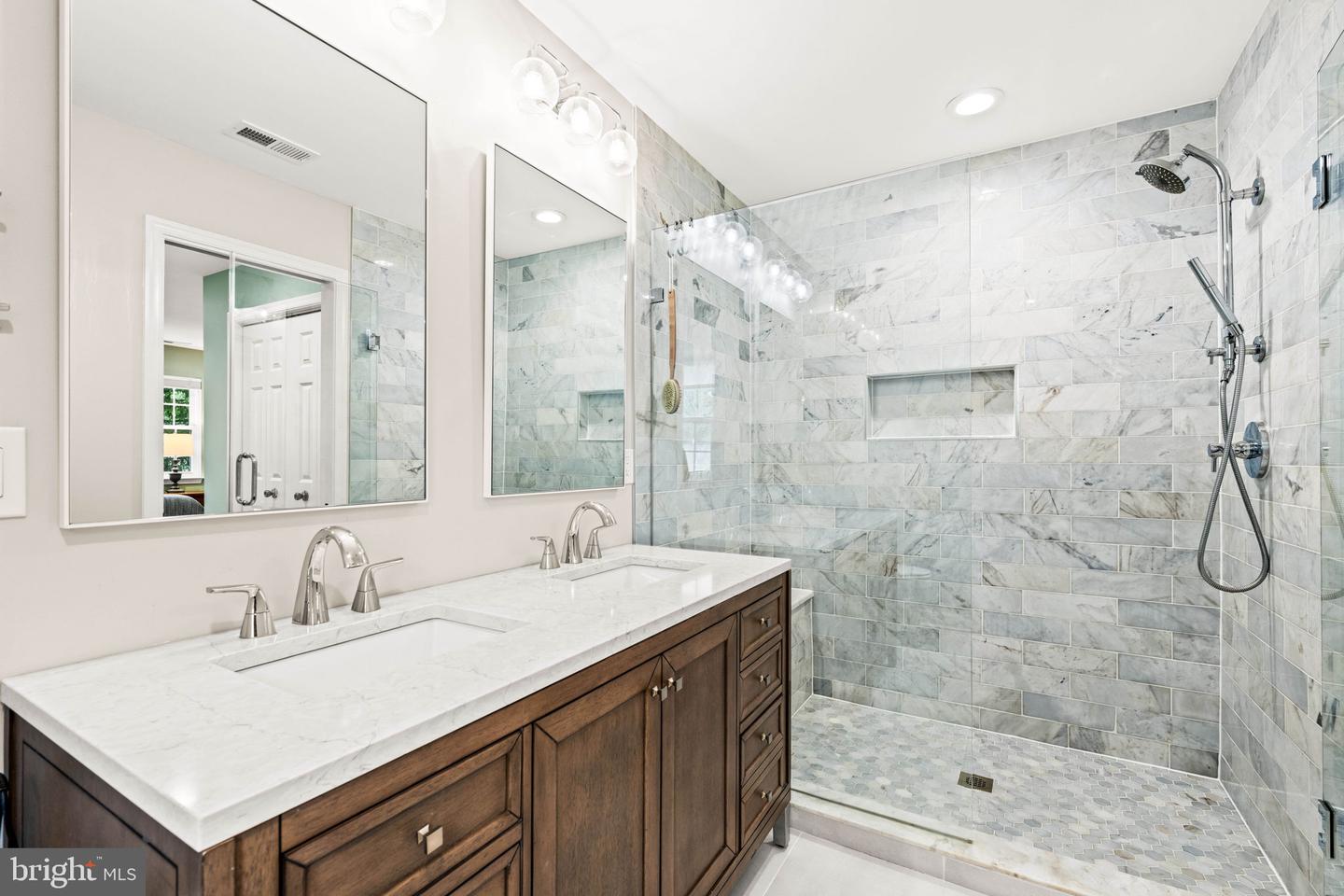3311 CAMERON MILLS RD, ALEXANDRIA, Virginia 22302, 5 Bedrooms Bedrooms, 11 Rooms Rooms,4 BathroomsBathrooms,Residential,For sale,3311 CAMERON MILLS RD,VAAX2045890 MLS # VAAX2045890