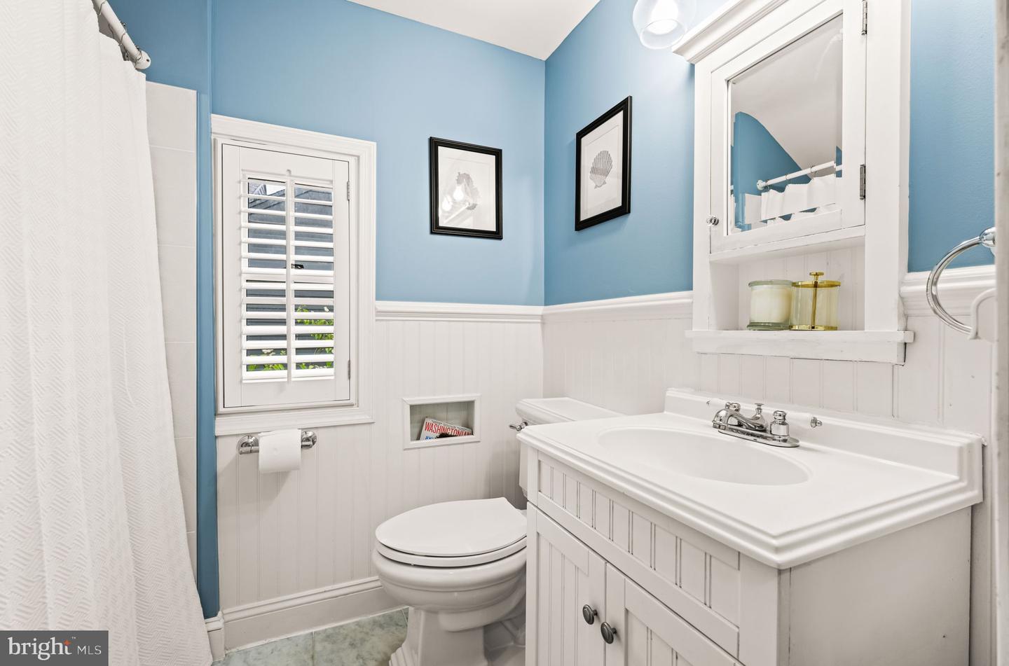 3311 CAMERON MILLS RD, ALEXANDRIA, Virginia 22302, 5 Bedrooms Bedrooms, 11 Rooms Rooms,4 BathroomsBathrooms,Residential,For sale,3311 CAMERON MILLS RD,VAAX2045890 MLS # VAAX2045890