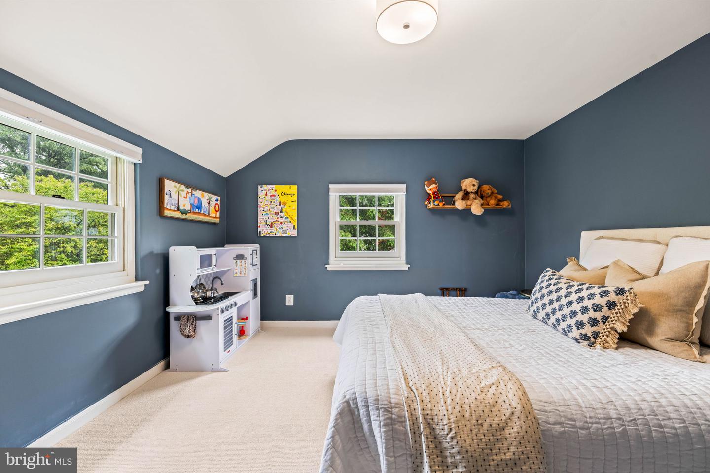3311 CAMERON MILLS RD, ALEXANDRIA, Virginia 22302, 5 Bedrooms Bedrooms, 11 Rooms Rooms,4 BathroomsBathrooms,Residential,For sale,3311 CAMERON MILLS RD,VAAX2045890 MLS # VAAX2045890
