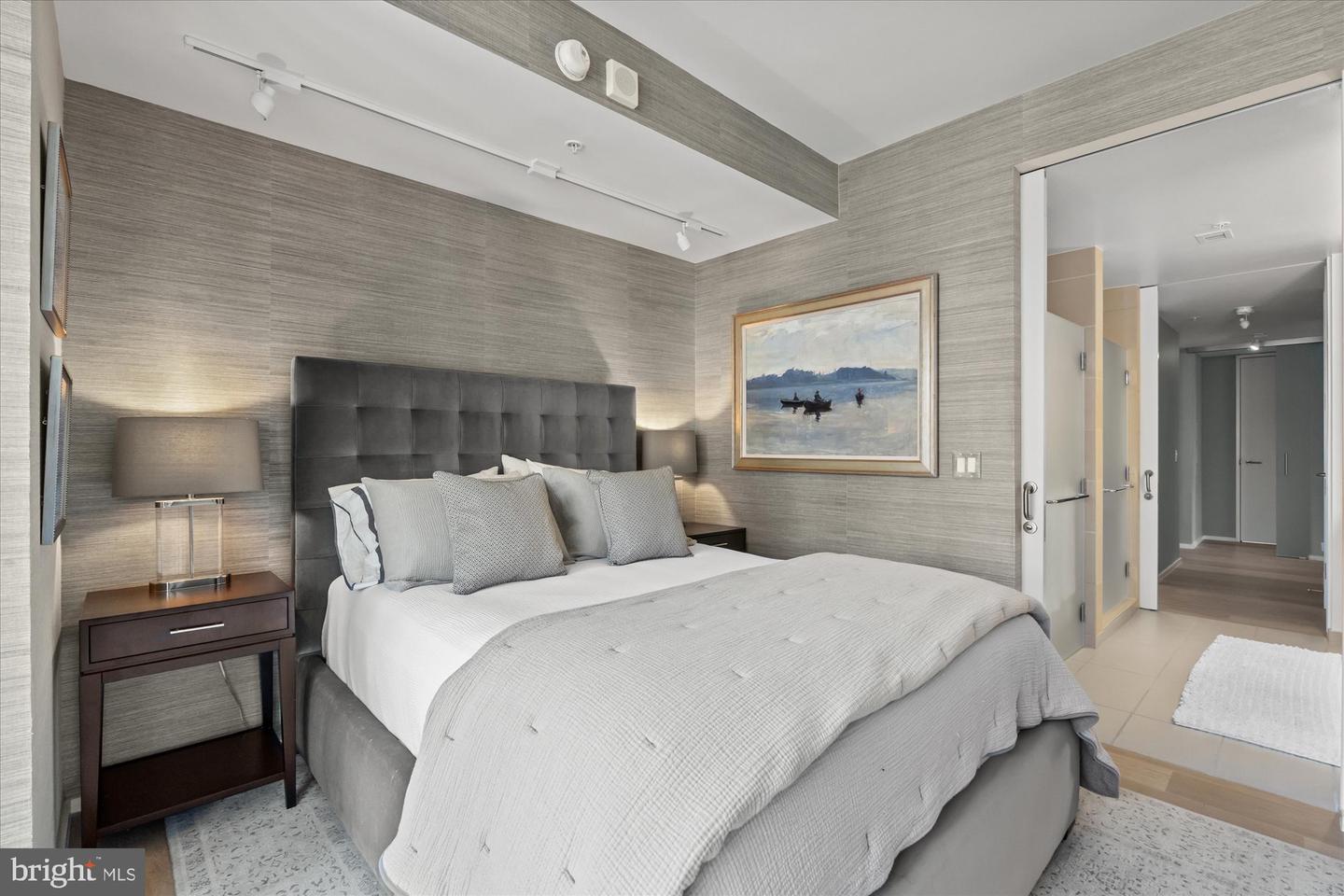 925 H ST NW #810, WASHINGTON, District Of Columbia 20001, 2 Bedrooms Bedrooms, ,2 BathroomsBathrooms,Residential,For sale,925 H ST NW #810,DCDC2203270 MLS # DCDC2203270