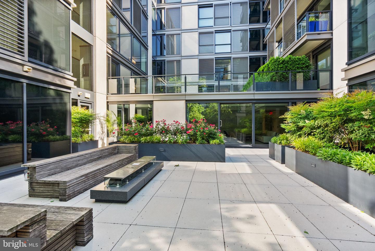 925 H ST NW #810, WASHINGTON, District Of Columbia 20001, 2 Bedrooms Bedrooms, ,2 BathroomsBathrooms,Residential,For sale,925 H ST NW #810,DCDC2203270 MLS # DCDC2203270