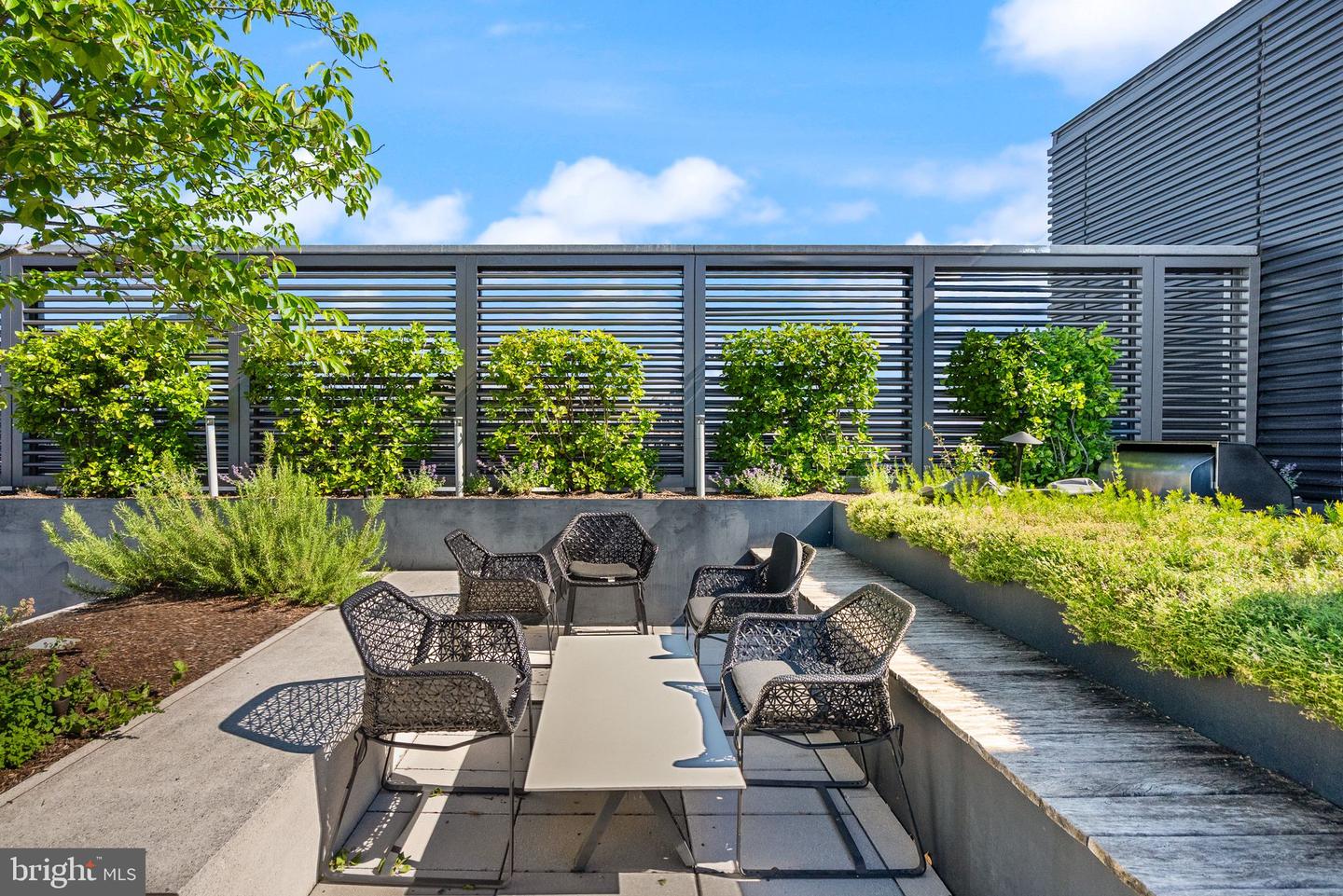 925 H ST NW #810, WASHINGTON, District Of Columbia 20001, 2 Bedrooms Bedrooms, ,2 BathroomsBathrooms,Residential,For sale,925 H ST NW #810,DCDC2203270 MLS # DCDC2203270
