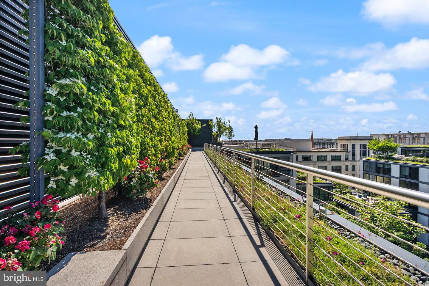 925 H ST NW #810, WASHINGTON, District Of Columbia 20001, 2 Bedrooms Bedrooms, ,2 BathroomsBathrooms,Residential,For sale,925 H ST NW #810,DCDC2203270 MLS # DCDC2203270