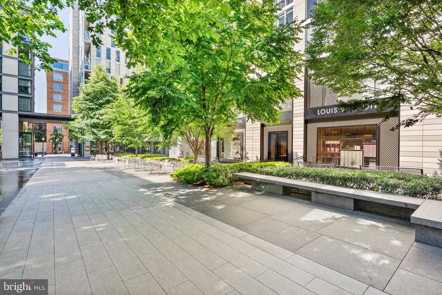 925 H ST NW #810, WASHINGTON, District Of Columbia 20001, 2 Bedrooms Bedrooms, ,2 BathroomsBathrooms,Residential,For sale,925 H ST NW #810,DCDC2203270 MLS # DCDC2203270
