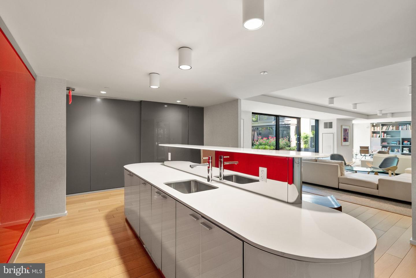 925 H ST NW #810, WASHINGTON, District Of Columbia 20001, 2 Bedrooms Bedrooms, ,2 BathroomsBathrooms,Residential,For sale,925 H ST NW #810,DCDC2203270 MLS # DCDC2203270