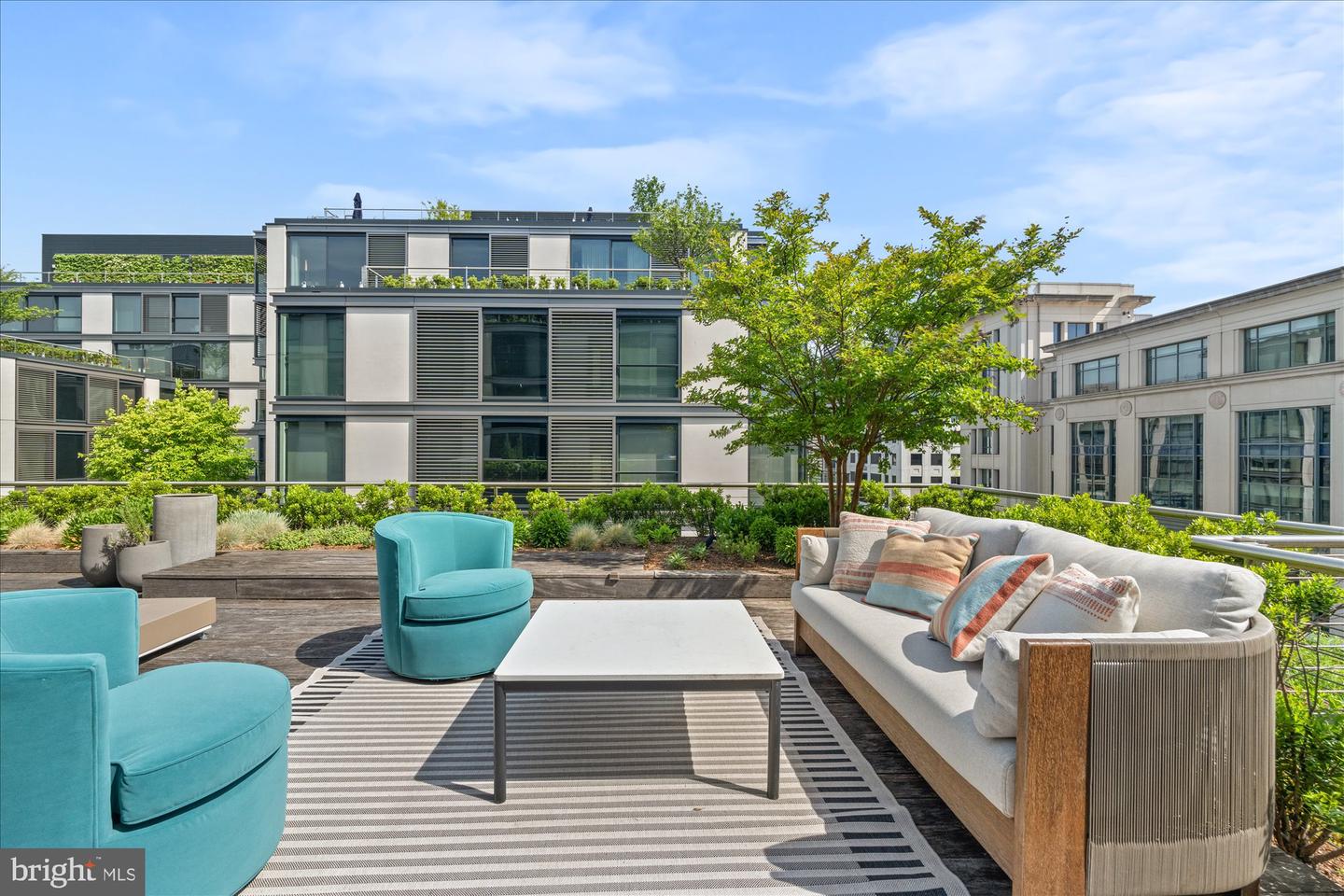 925 H ST NW #810, WASHINGTON, District Of Columbia 20001, 2 Bedrooms Bedrooms, ,2 BathroomsBathrooms,Residential,For sale,925 H ST NW #810,DCDC2203270 MLS # DCDC2203270
