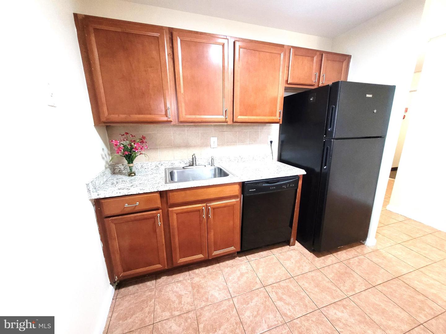 3245 RIO DR #415, FALLS CHURCH, Virginia 22041, 2 Bedrooms Bedrooms, ,2 BathroomsBathrooms,Residential,For sale,3245 RIO DR #415,VAFX2244462 MLS # VAFX2244462