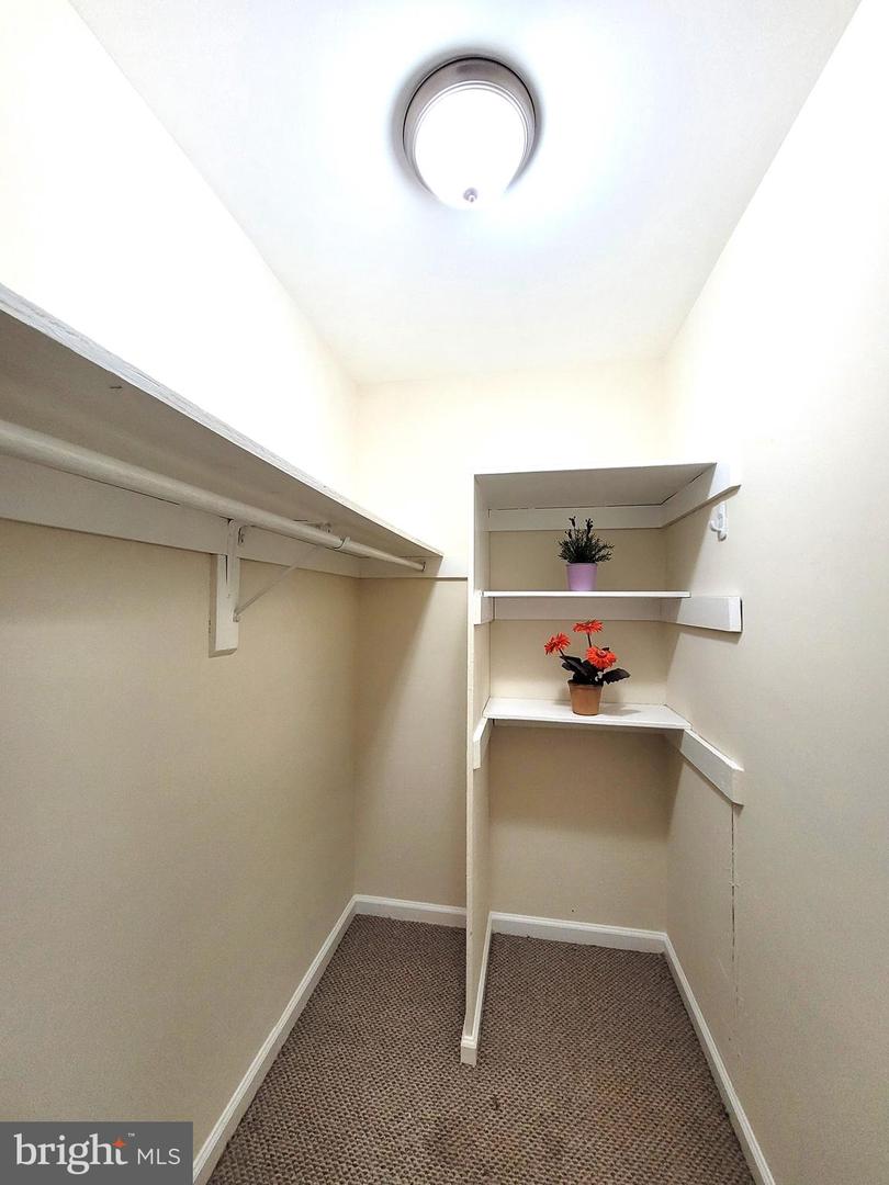 3245 RIO DR #415, FALLS CHURCH, Virginia 22041, 2 Bedrooms Bedrooms, ,2 BathroomsBathrooms,Residential,For sale,3245 RIO DR #415,VAFX2244462 MLS # VAFX2244462