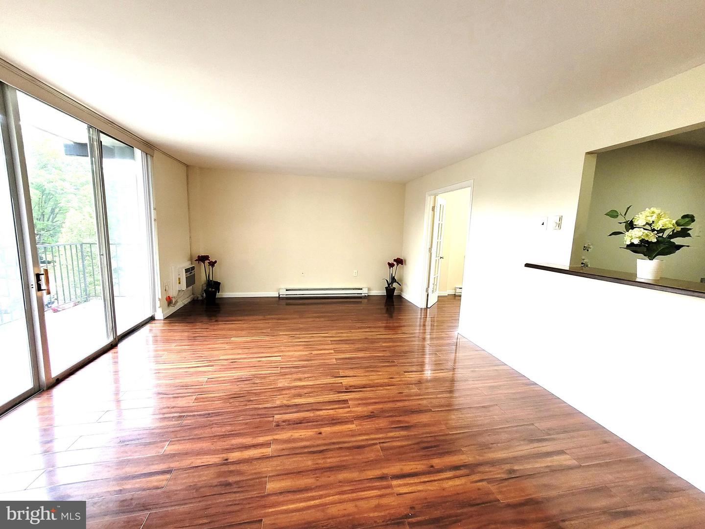 3245 RIO DR #415, FALLS CHURCH, Virginia 22041, 2 Bedrooms Bedrooms, ,2 BathroomsBathrooms,Residential,For sale,3245 RIO DR #415,VAFX2244462 MLS # VAFX2244462