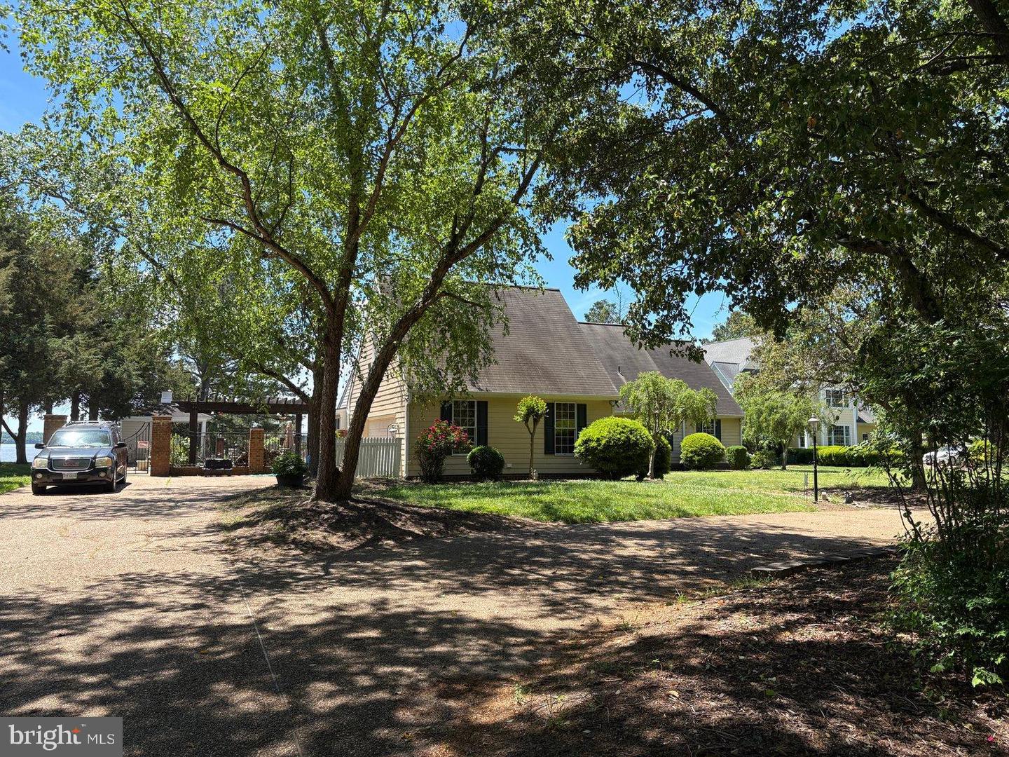 2515 MANION DR, WILLIAMSBURG, Virginia 23185, 4 Bedrooms Bedrooms, ,4 BathroomsBathrooms,Residential,For sale,2515 MANION DR,VAJC2000476 MLS # VAJC2000476