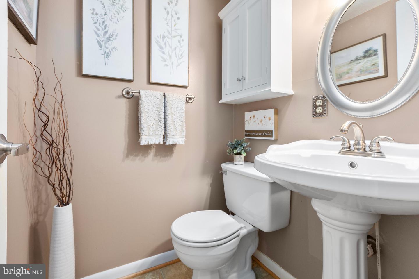 201 OLD LANDING CT, FREDERICKSBURG, Virginia 22405, 4 Bedrooms Bedrooms, ,2 BathroomsBathrooms,Residential,For sale,201 OLD LANDING CT,VAST2039356 MLS # VAST2039356