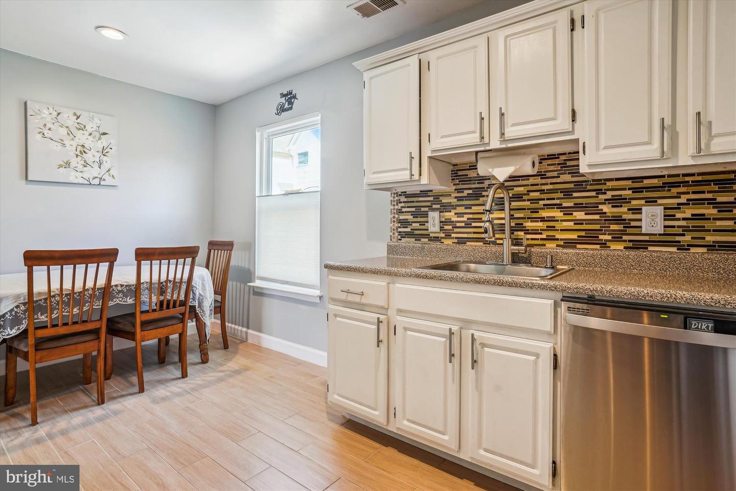 2557 PETER JEFFERSON LN, HERNDON, Virginia 20171, 4 Bedrooms Bedrooms, ,2 BathroomsBathrooms,Residential,For sale,2557 PETER JEFFERSON LN,VAFX2244436 MLS # VAFX2244436