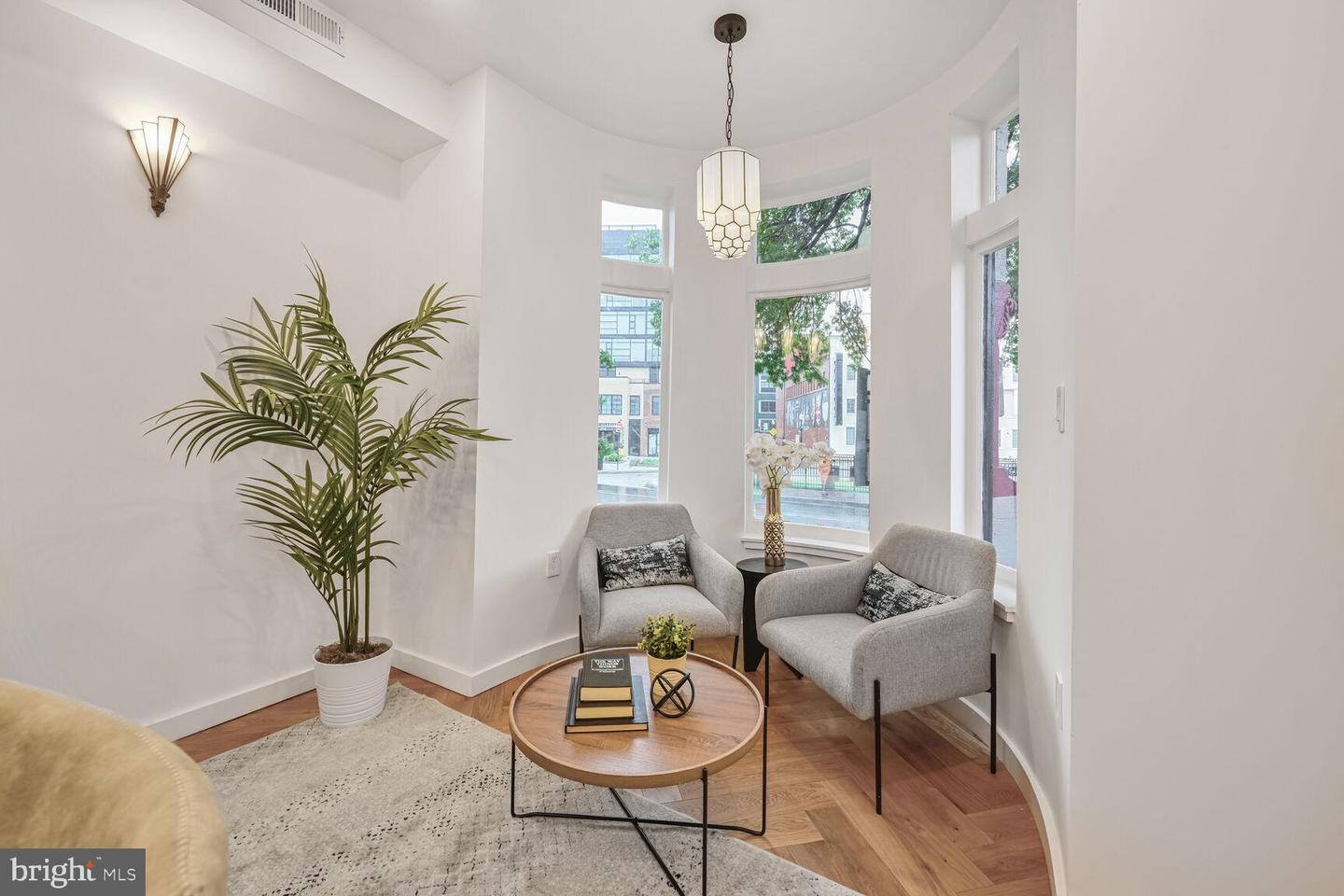 621 FLORIDA AVE NW #101, WASHINGTON, District Of Columbia 20001, 1 Bedroom Bedrooms, ,1 BathroomBathrooms,Residential,For sale,621 FLORIDA AVE NW #101,DCDC2203350 MLS # DCDC2203350