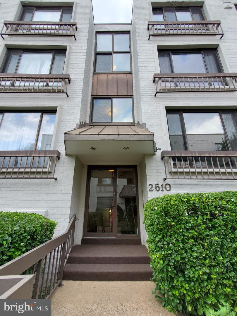 2610 TUNLAW RD NW #103, WASHINGTON, District Of Columbia 20007, 2 Bedrooms Bedrooms, ,1 BathroomBathrooms,Residential,For sale,2610 TUNLAW RD NW #103,DCDC2203408 MLS # DCDC2203408