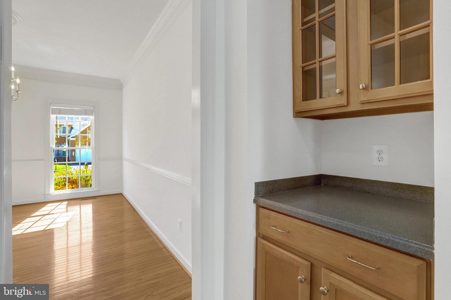 5614 JAMES GUNNELL LN, ALEXANDRIA, Virginia 22310, 4 Bedrooms Bedrooms, ,4 BathroomsBathrooms,Residential,For sale,5614 JAMES GUNNELL LN,VAFX2244572 MLS # VAFX2244572