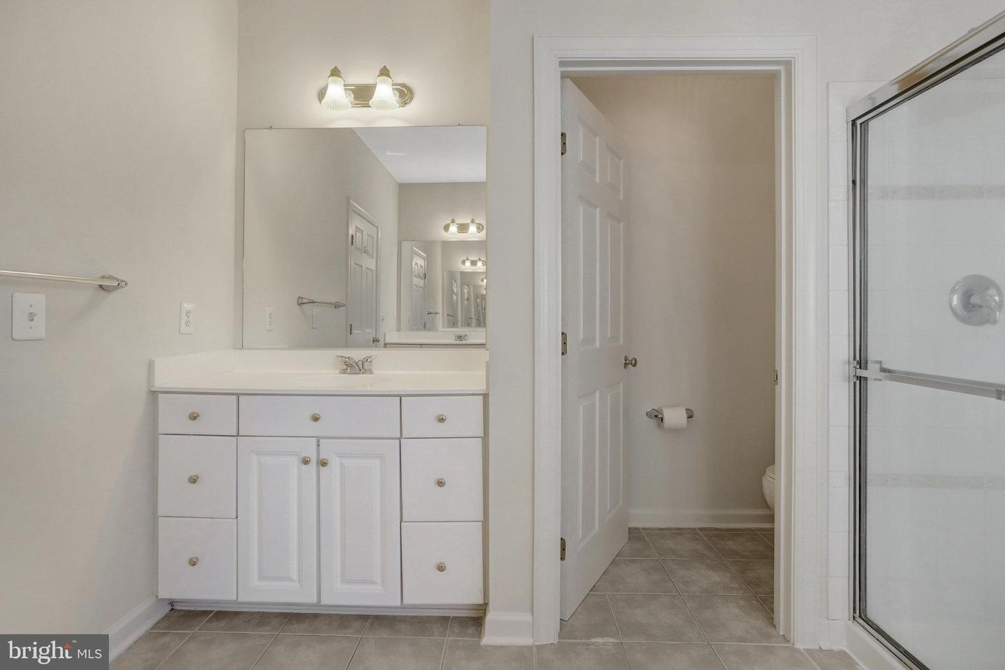 5614 JAMES GUNNELL LN, ALEXANDRIA, Virginia 22310, 4 Bedrooms Bedrooms, ,4 BathroomsBathrooms,Residential,For sale,5614 JAMES GUNNELL LN,VAFX2244572 MLS # VAFX2244572