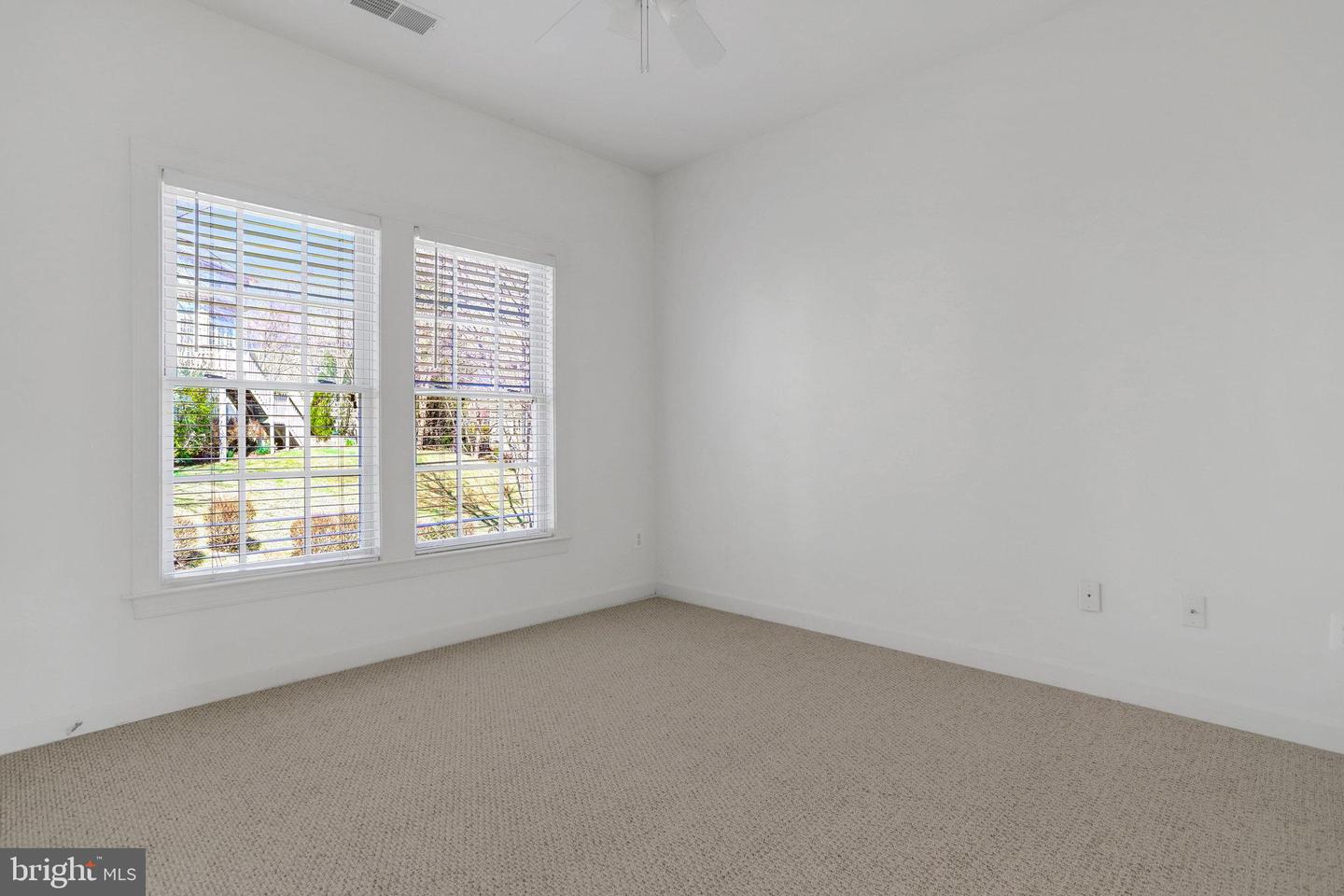 5614 JAMES GUNNELL LN, ALEXANDRIA, Virginia 22310, 4 Bedrooms Bedrooms, ,4 BathroomsBathrooms,Residential,For sale,5614 JAMES GUNNELL LN,VAFX2244572 MLS # VAFX2244572
