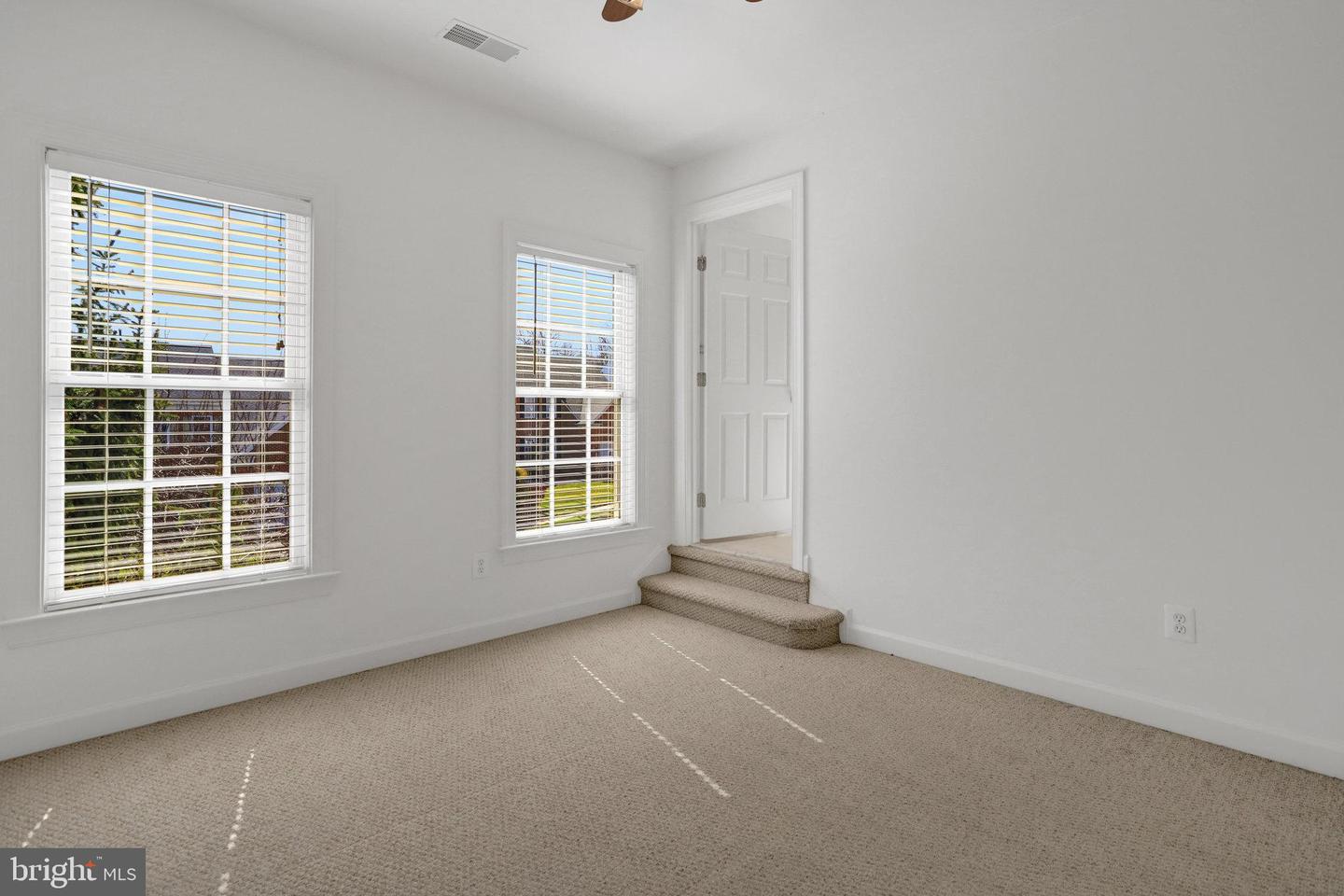 5614 JAMES GUNNELL LN, ALEXANDRIA, Virginia 22310, 4 Bedrooms Bedrooms, ,4 BathroomsBathrooms,Residential,For sale,5614 JAMES GUNNELL LN,VAFX2244572 MLS # VAFX2244572