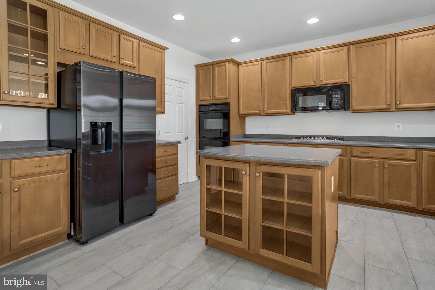 5614 JAMES GUNNELL LN, ALEXANDRIA, Virginia 22310, 4 Bedrooms Bedrooms, ,4 BathroomsBathrooms,Residential,For sale,5614 JAMES GUNNELL LN,VAFX2244572 MLS # VAFX2244572