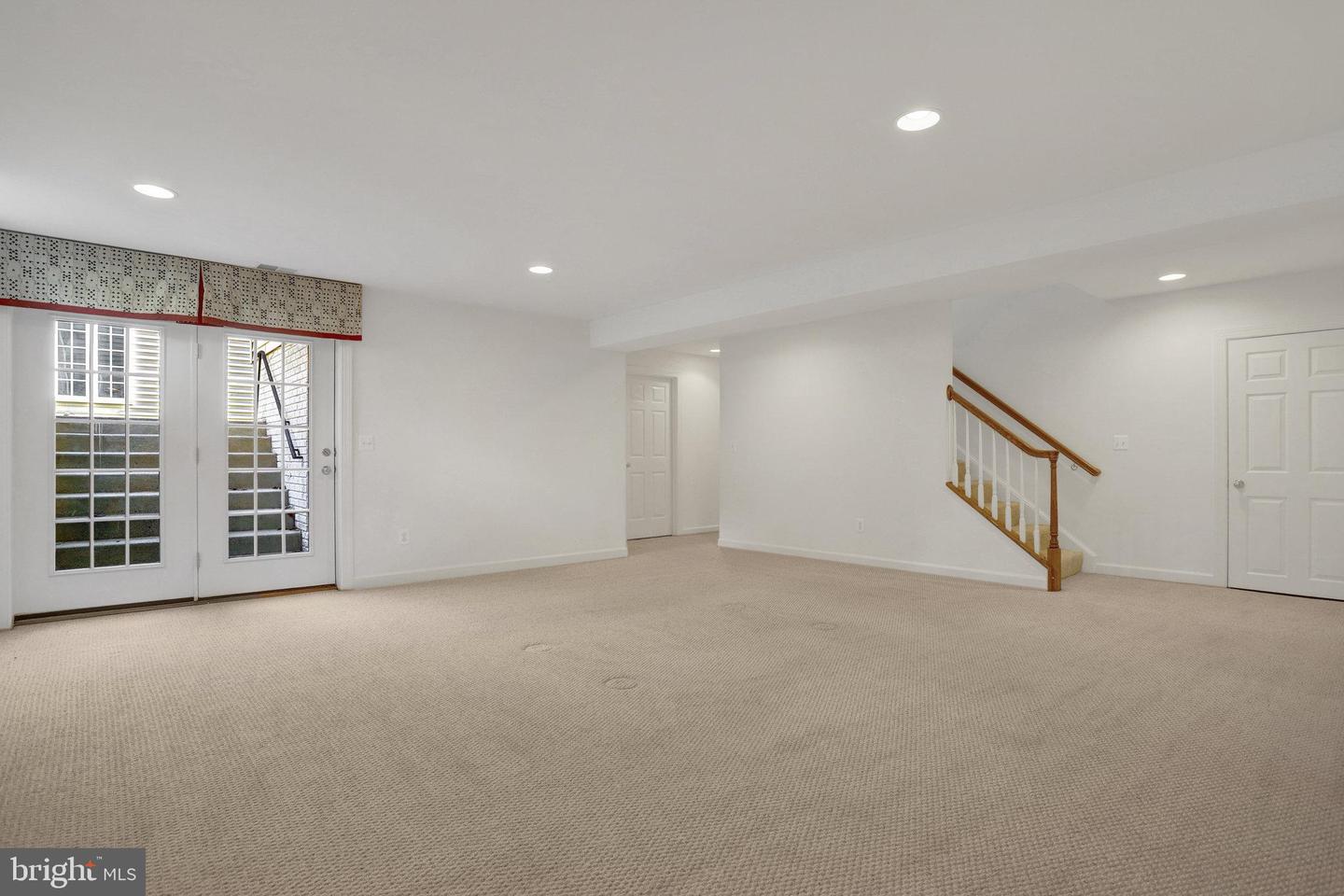 5614 JAMES GUNNELL LN, ALEXANDRIA, Virginia 22310, 4 Bedrooms Bedrooms, ,4 BathroomsBathrooms,Residential,For sale,5614 JAMES GUNNELL LN,VAFX2244572 MLS # VAFX2244572