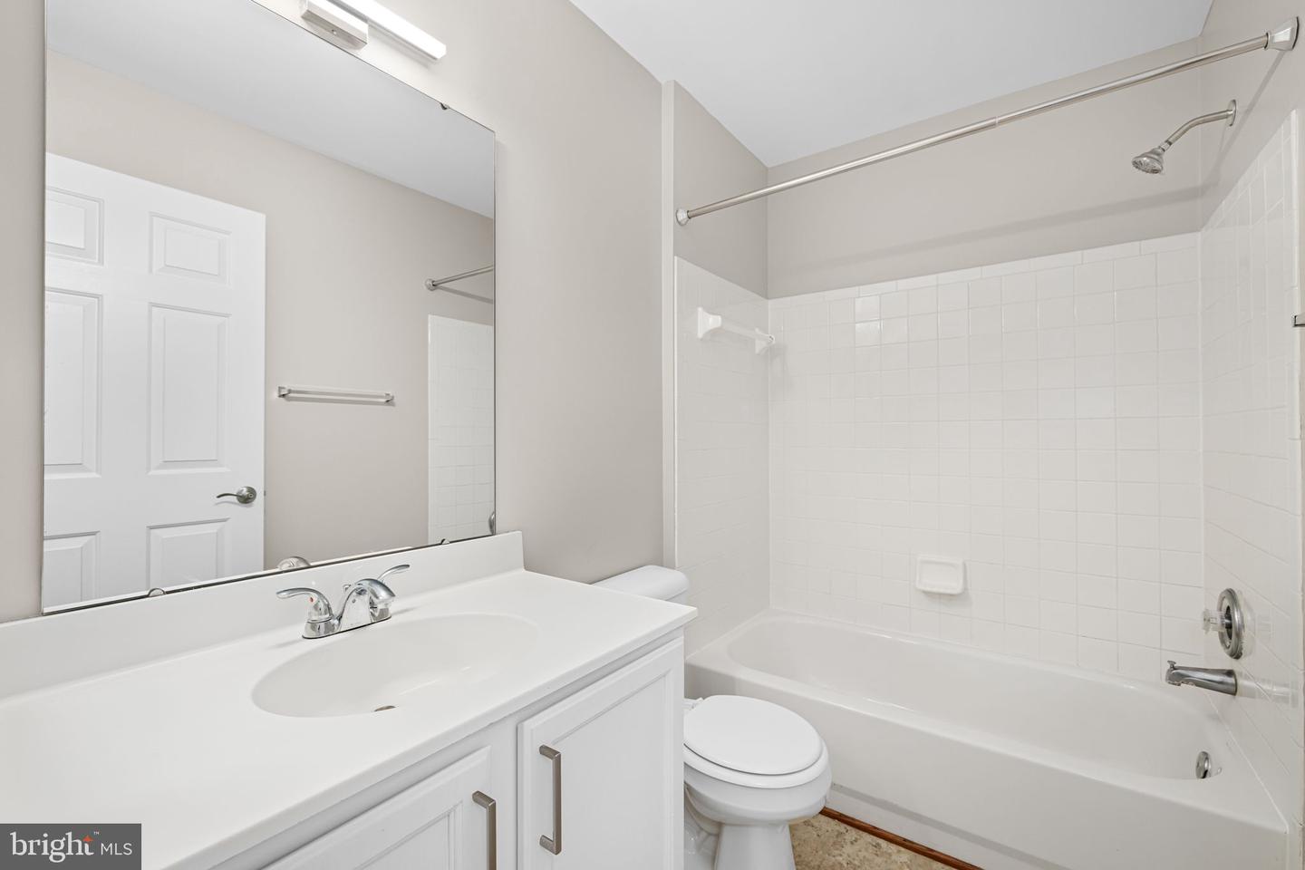 6387 MICHAEL ROBERT DR, SPRINGFIELD, Virginia 22150, 3 Bedrooms Bedrooms, 8 Rooms Rooms,2 BathroomsBathrooms,Residential,For sale,6387 MICHAEL ROBERT DR,VAFX2244576 MLS # VAFX2244576