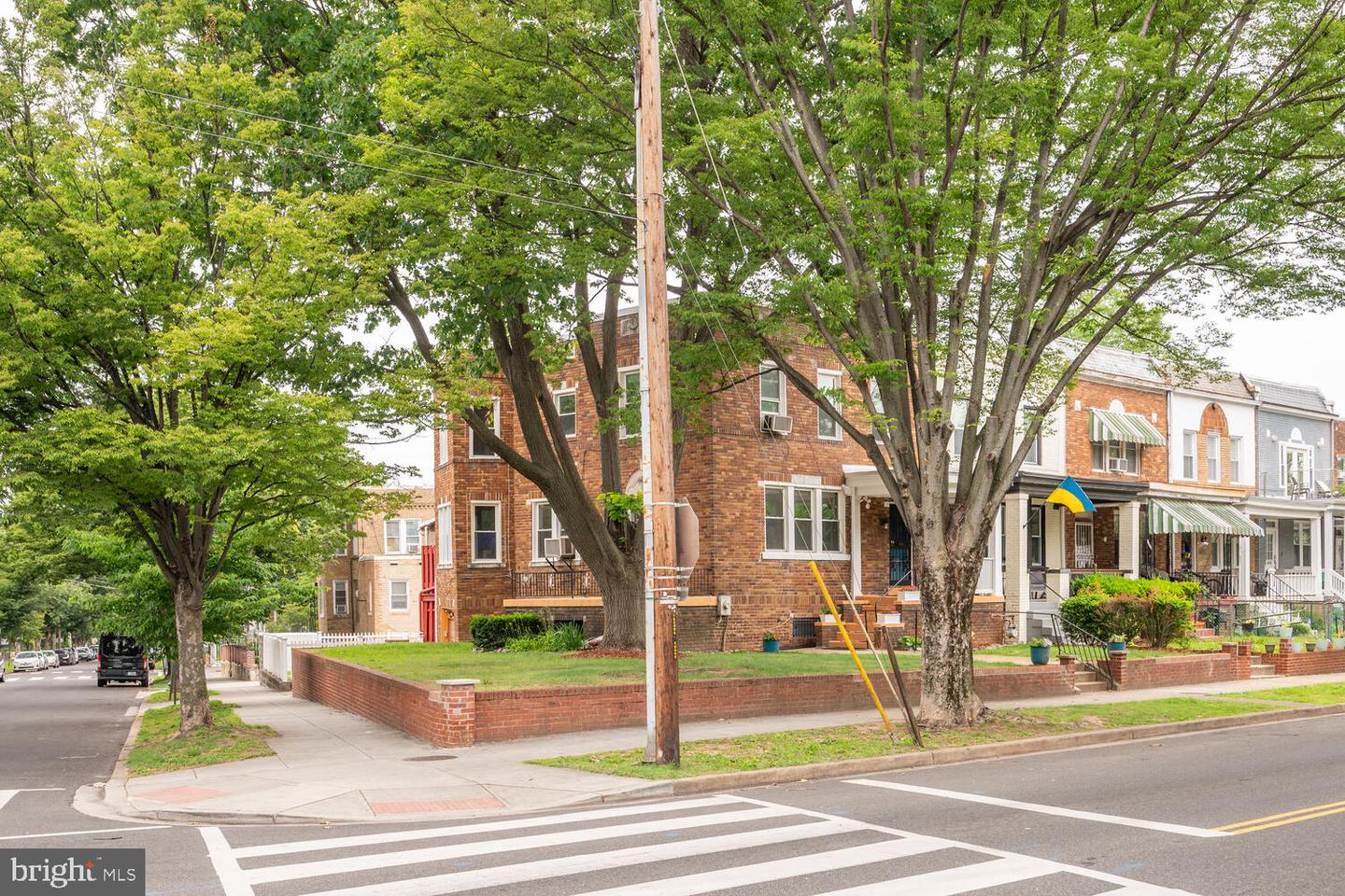 4800 ILLINOIS AVE NW, WASHINGTON, District Of Columbia 20011, 4 Bedrooms Bedrooms, ,3 BathroomsBathrooms,Residential,For sale,4800 ILLINOIS AVE NW,DCDC2203368 MLS # DCDC2203368