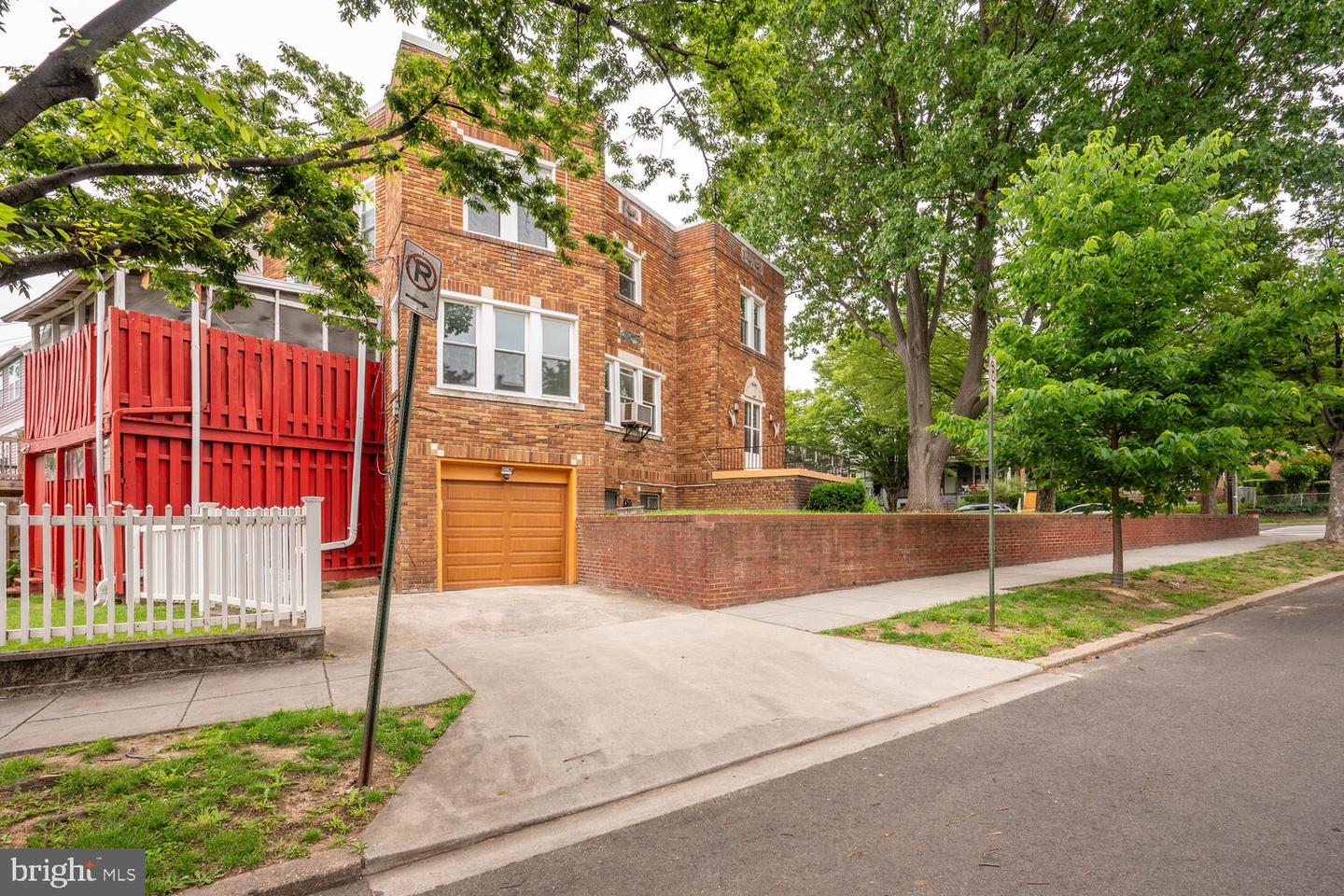 4800 ILLINOIS AVE NW, WASHINGTON, District Of Columbia 20011, 4 Bedrooms Bedrooms, ,3 BathroomsBathrooms,Residential,For sale,4800 ILLINOIS AVE NW,DCDC2203368 MLS # DCDC2203368