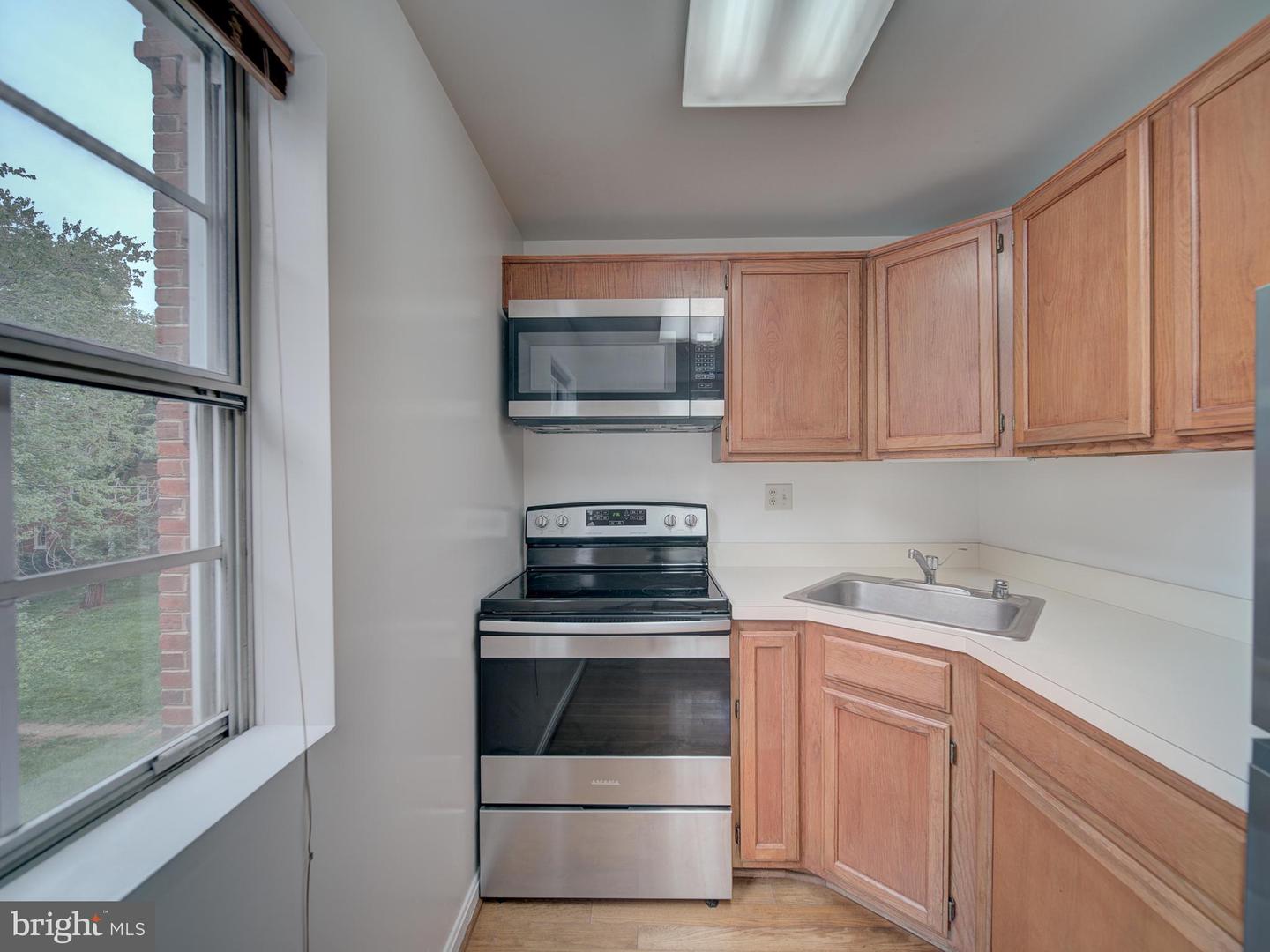 1717 N TROY ST #7-392, ARLINGTON, Virginia 22201, 1 Bedroom Bedrooms, ,1 BathroomBathrooms,Residential,For sale,1717 N TROY ST #7-392,VAAR2058510 MLS # VAAR2058510