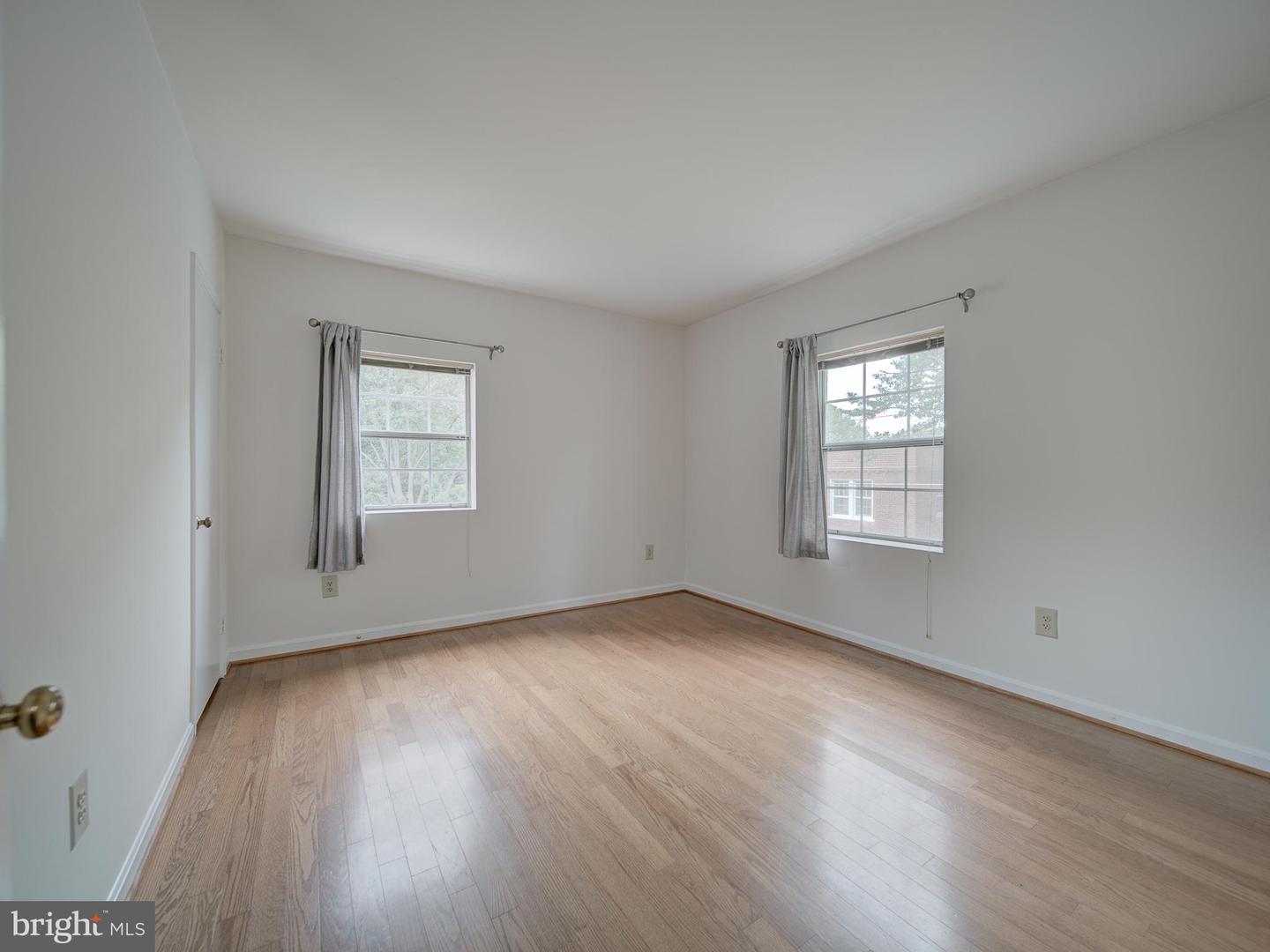 1717 N TROY ST #7-392, ARLINGTON, Virginia 22201, 1 Bedroom Bedrooms, ,1 BathroomBathrooms,Residential,For sale,1717 N TROY ST #7-392,VAAR2058510 MLS # VAAR2058510